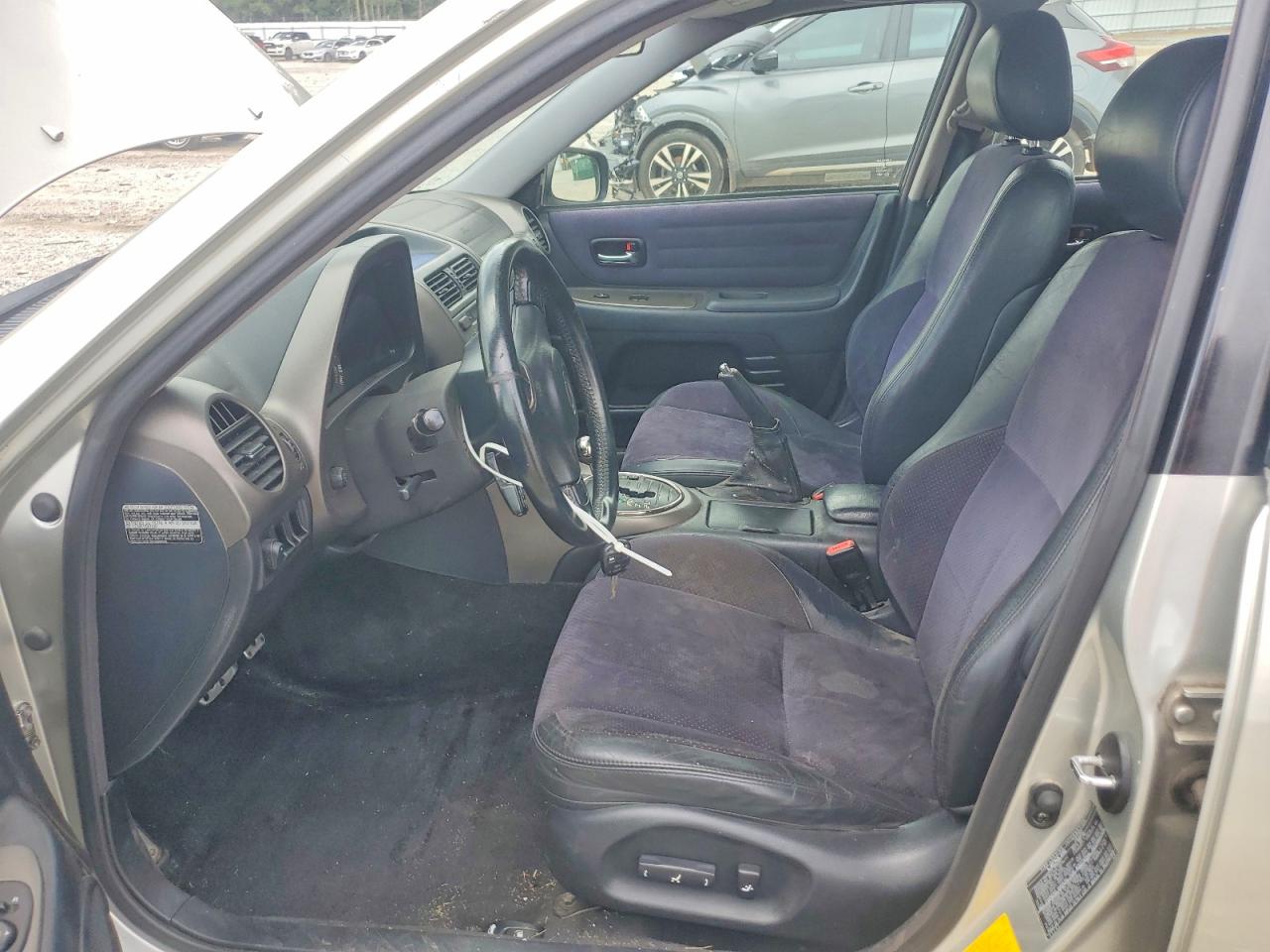 2001 Lexus Is 300 Silver vin: JTHBD182110027099