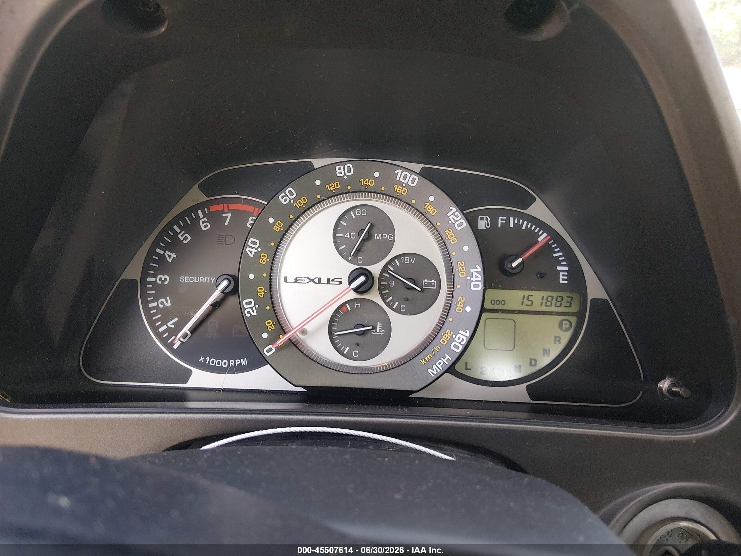 2001 Lexus Is 300   White vin: JTHBD182210005595