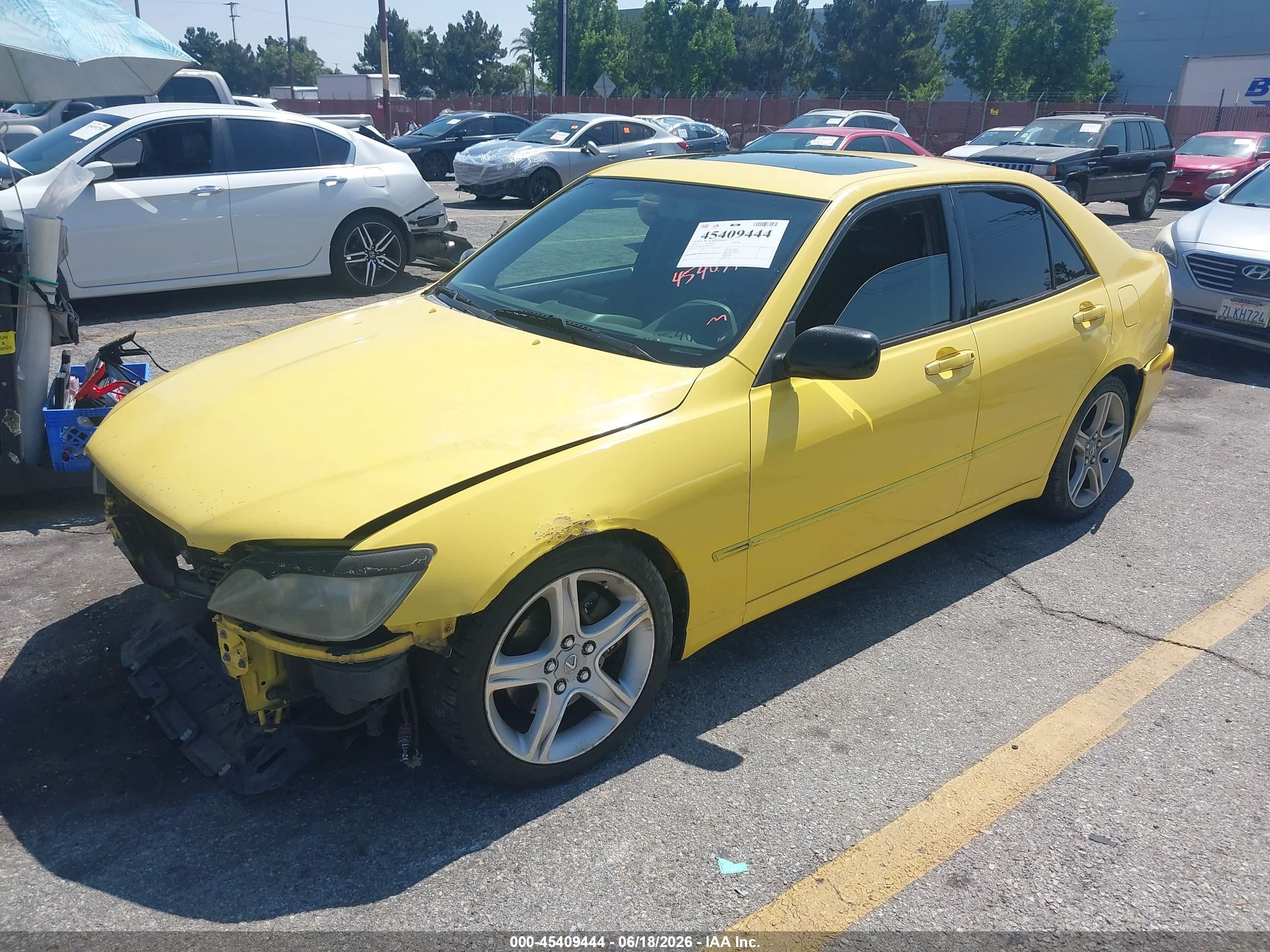 2001 Lexus Is 300   Yellow vin: JTHBD182210007475