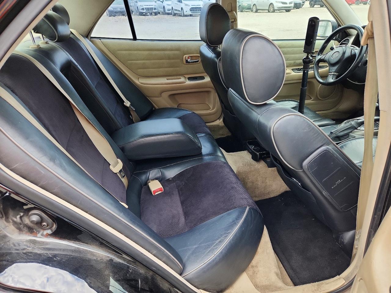 2001 Lexus Is 300 Black vin: JTHBD182310001183