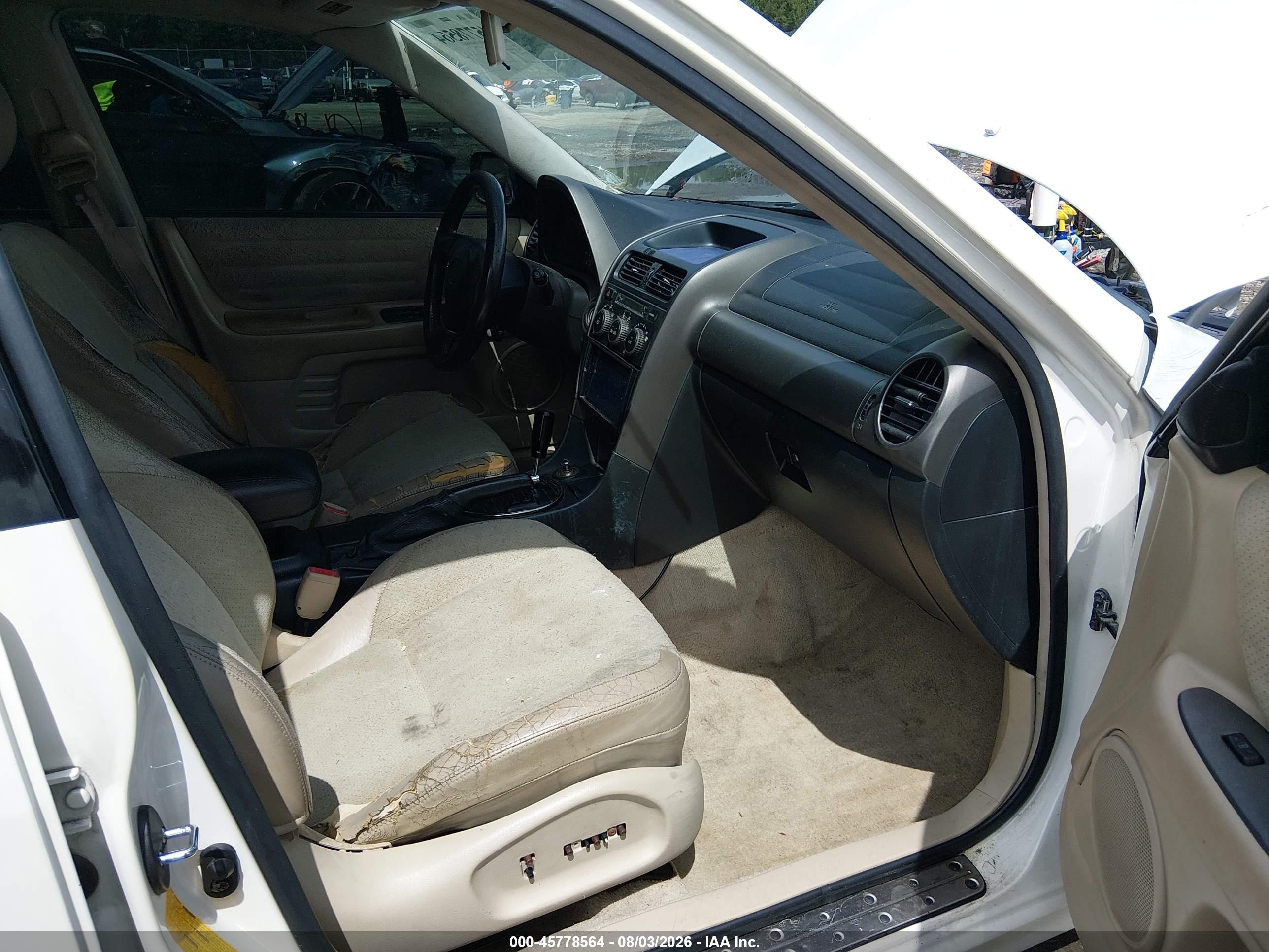 2001 Lexus Is 300   Silver vin: JTHBD182310006903