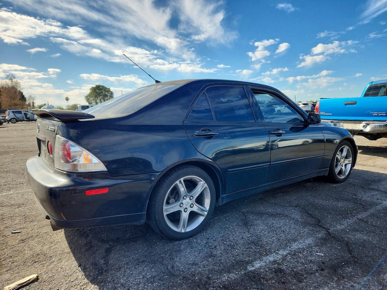 2001 Lexus Is 300 Black vin: JTHBD182310016119