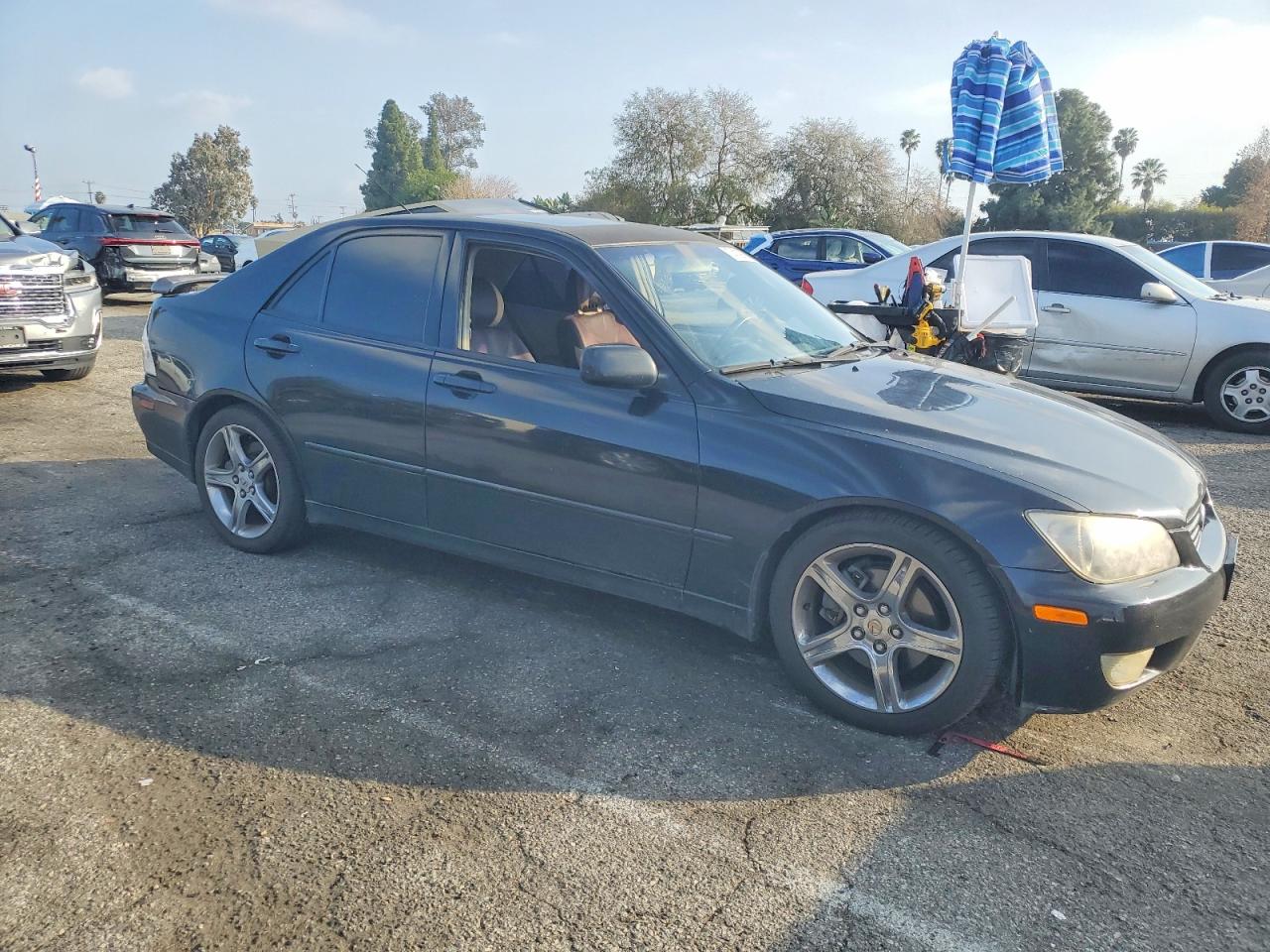 2001 Lexus Is 300 Black vin: JTHBD182310016119
