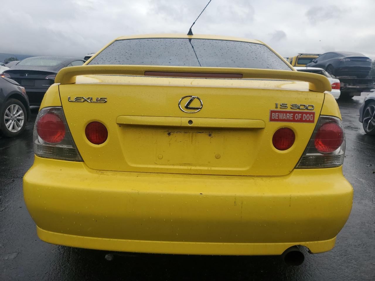 2001 Lexus Is 300 Yellow vin: JTHBD182310023913
