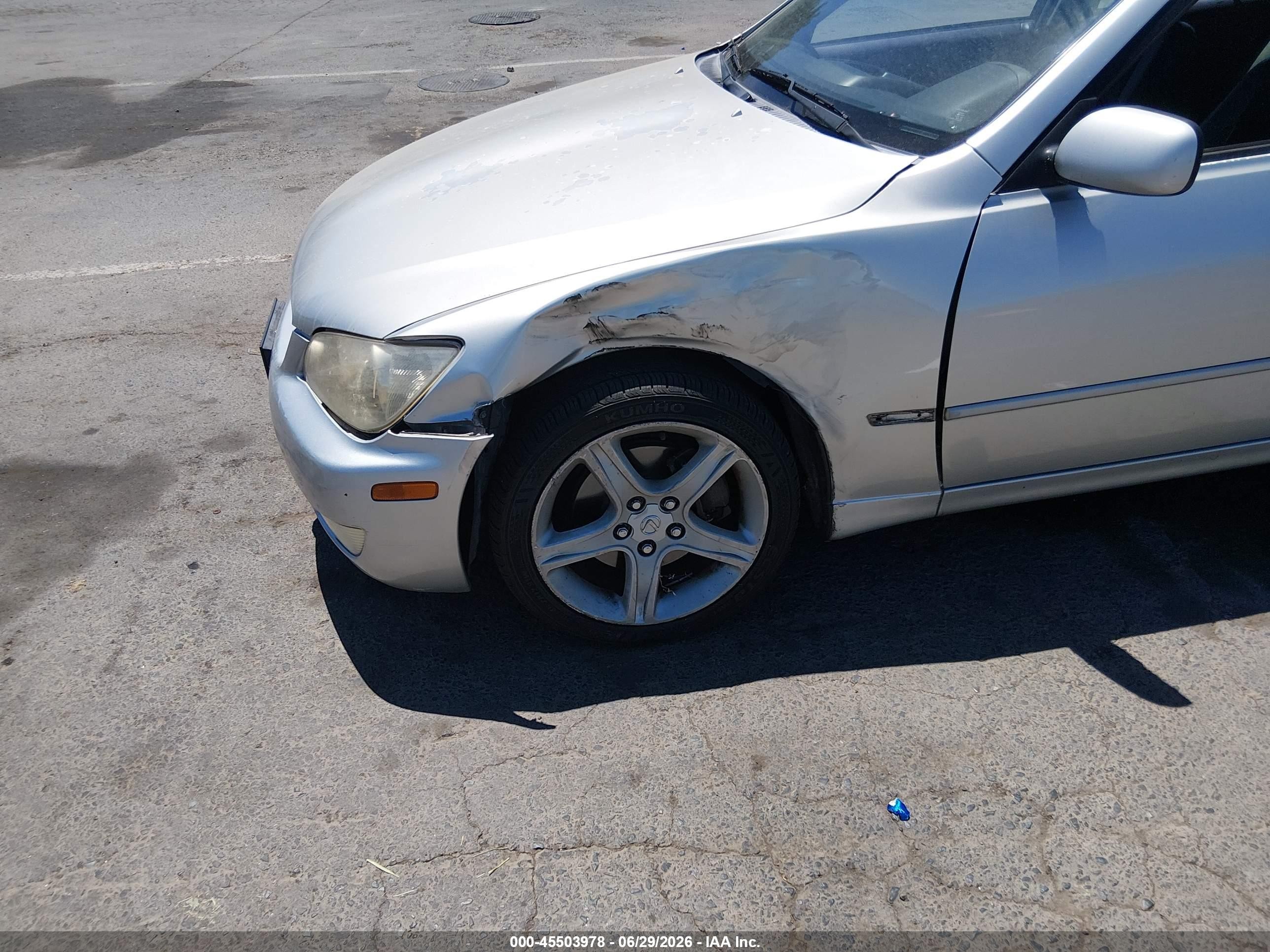 2001 Lexus Is 300   Silver vin: JTHBD182410025301