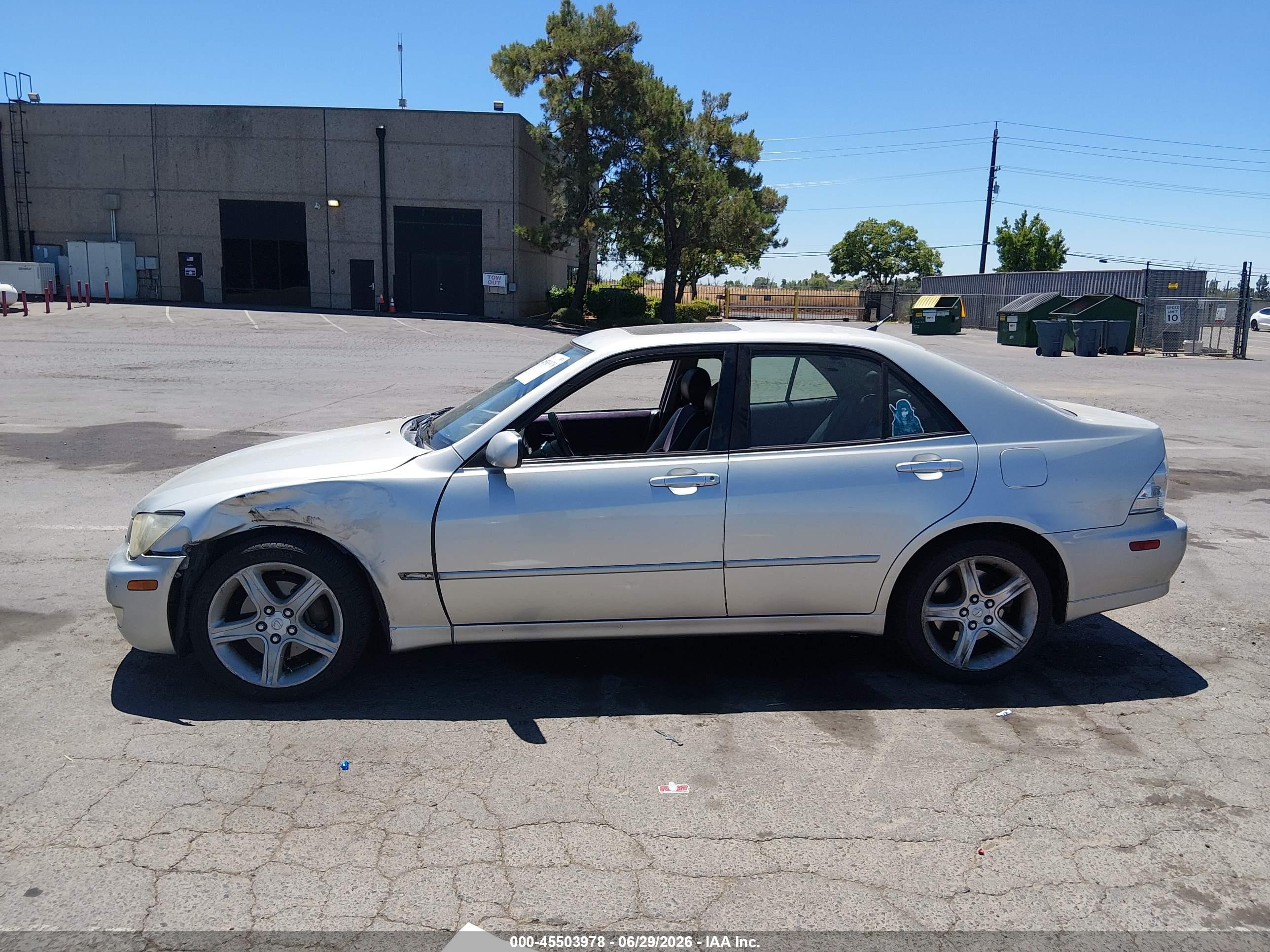 2001 Lexus Is 300   Silver vin: JTHBD182410025301