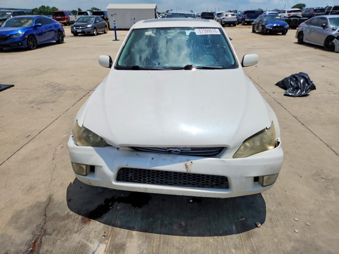 2001 Lexus Is 300 White vin: JTHBD182610004157