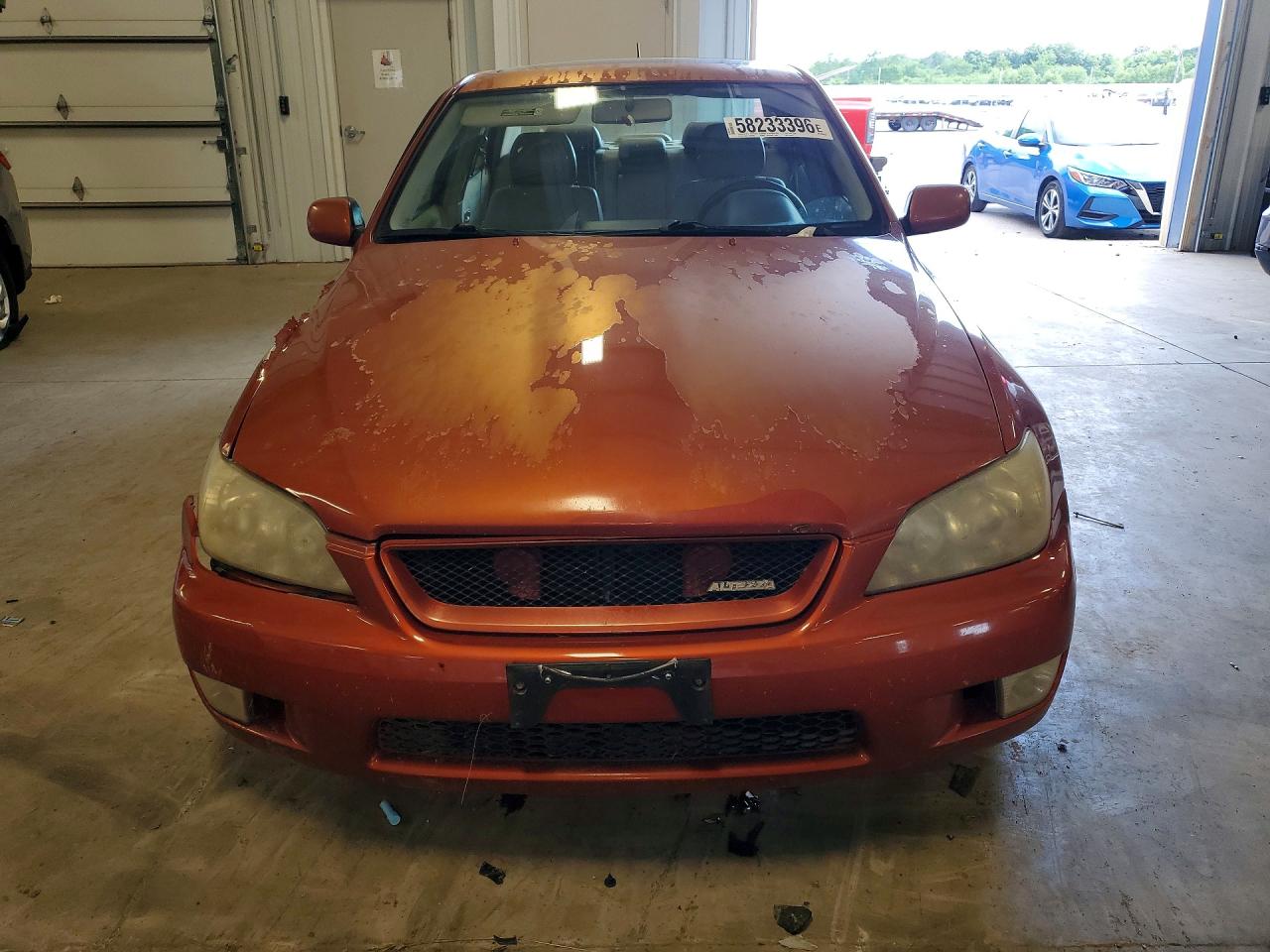 2001 Lexus Is 300 Orange vin: JTHBD182910001625