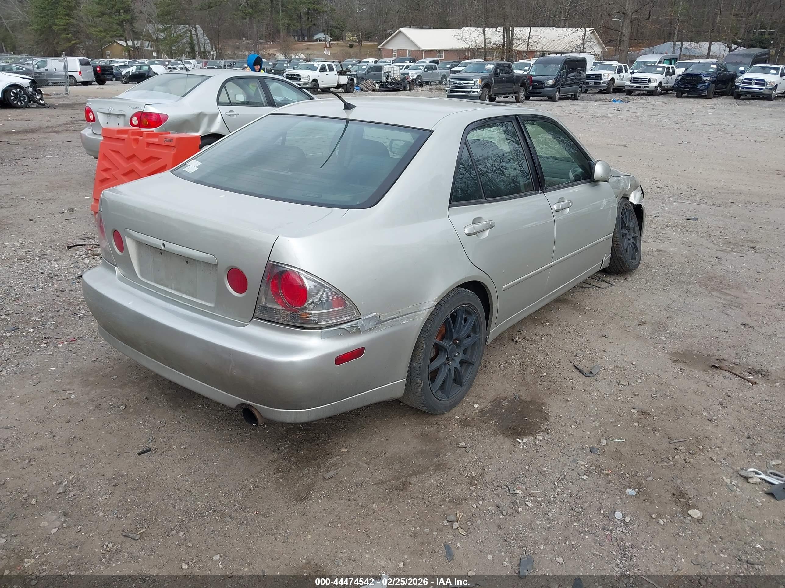 2001 Lexus Is 300   Tan vin: JTHBD182910015234