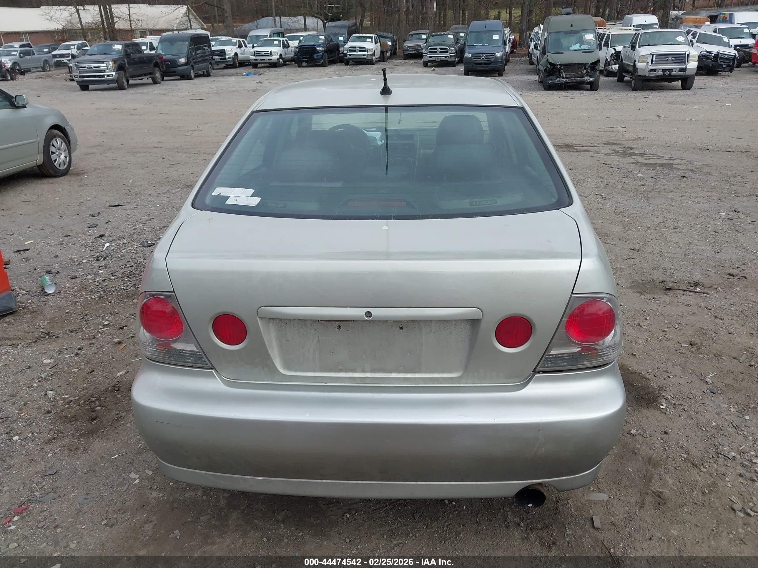 2001 Lexus Is 300   Tan vin: JTHBD182910015234