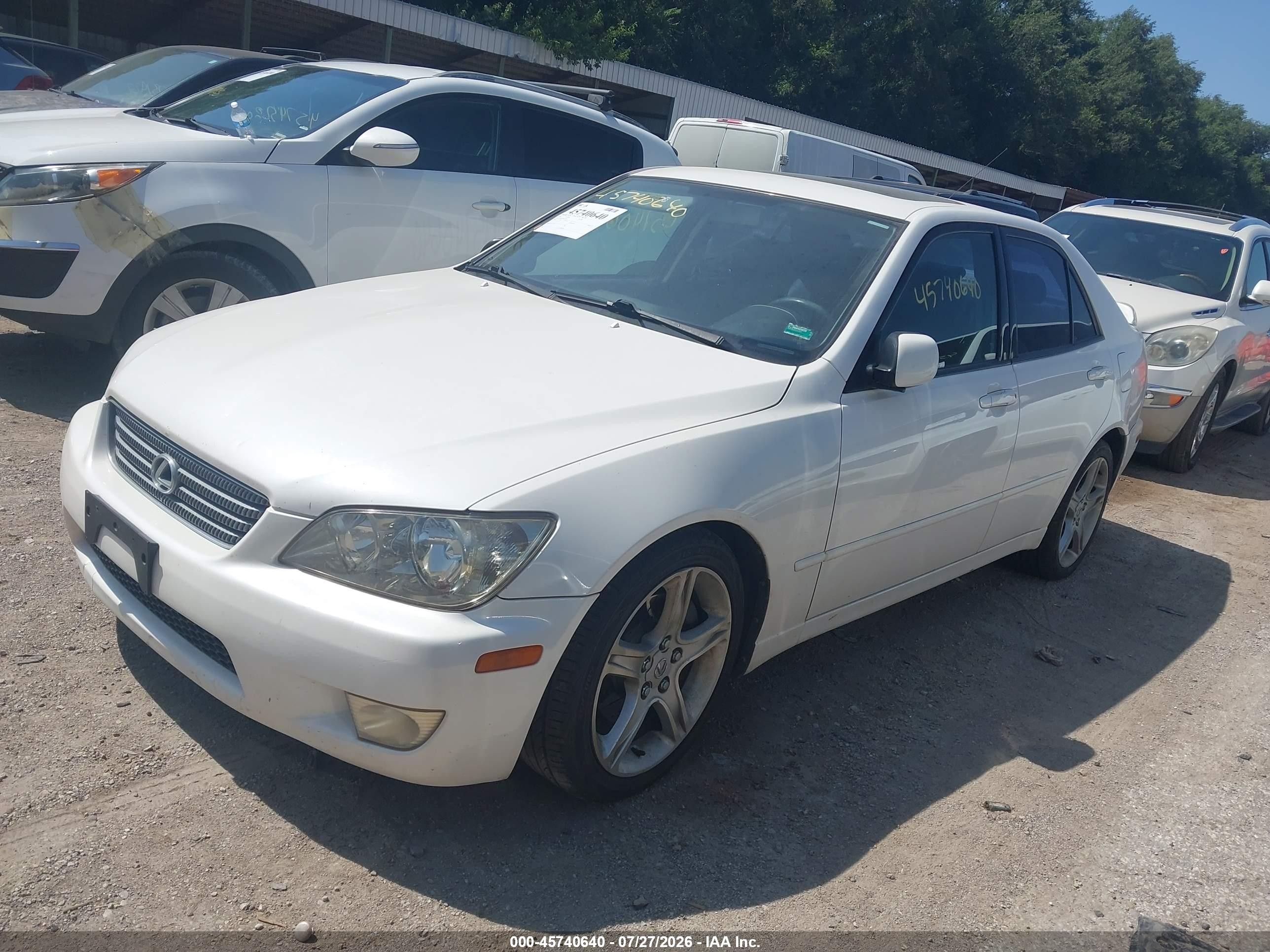 2001 Lexus Is 300   White vin: JTHBD182910015752
