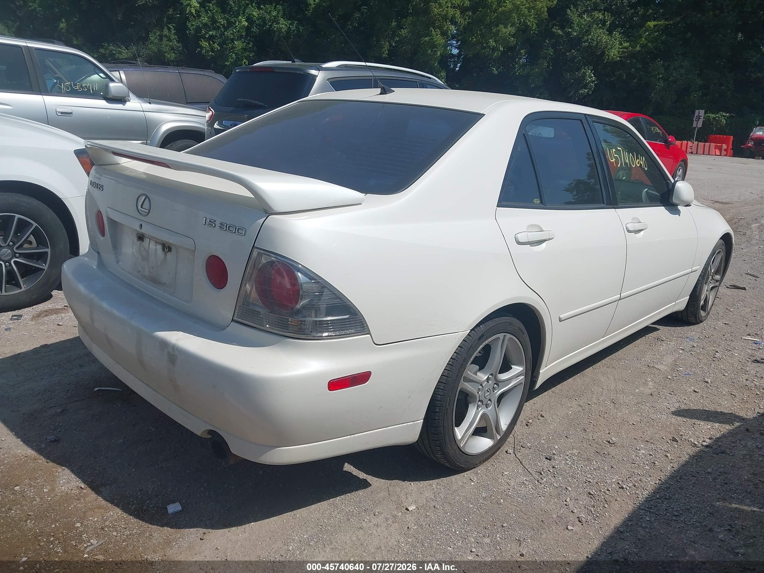 2001 Lexus Is 300   White vin: JTHBD182910015752