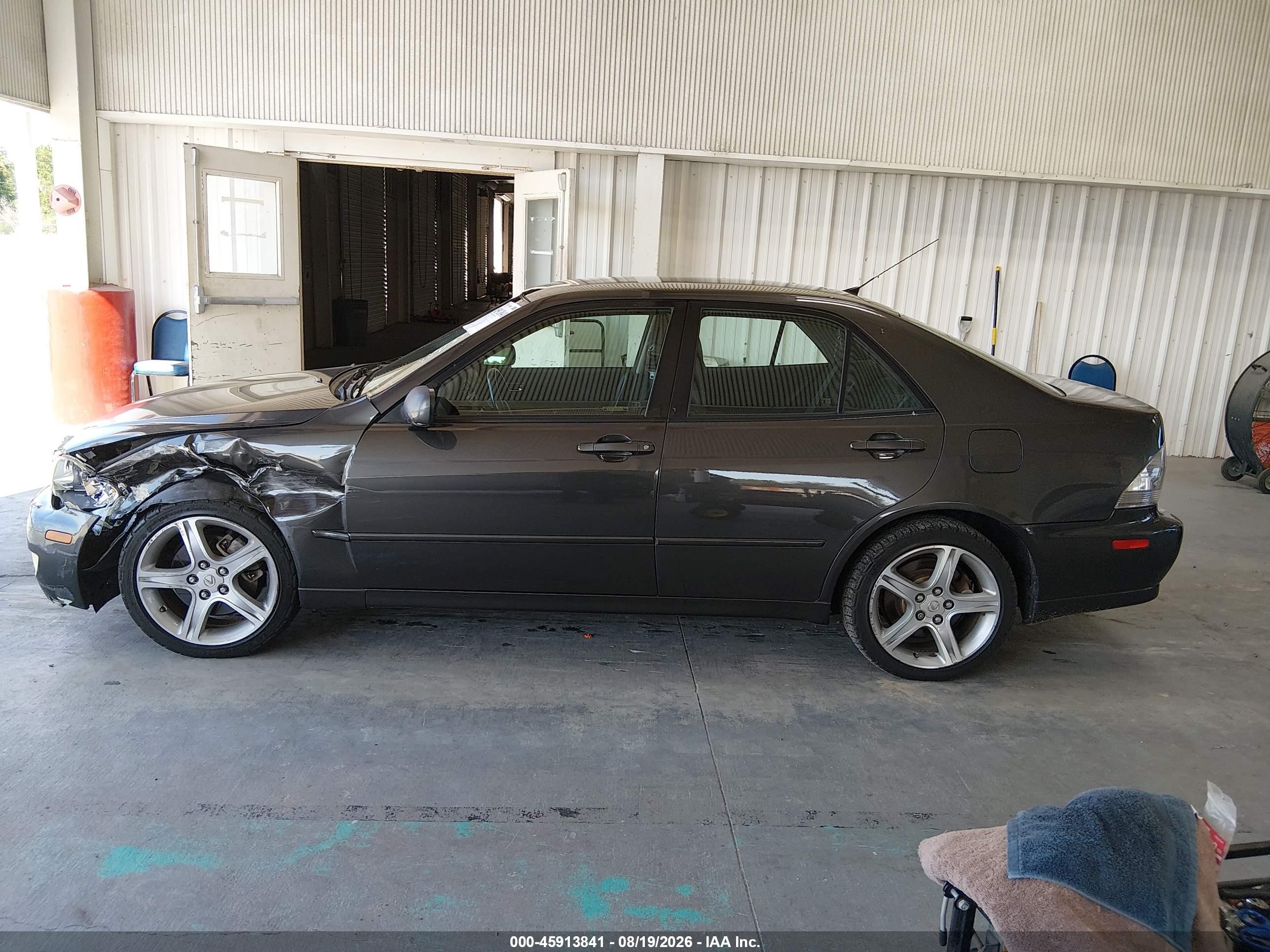 2001 Lexus Is 300 Pewter vin: JTHBD182910017131