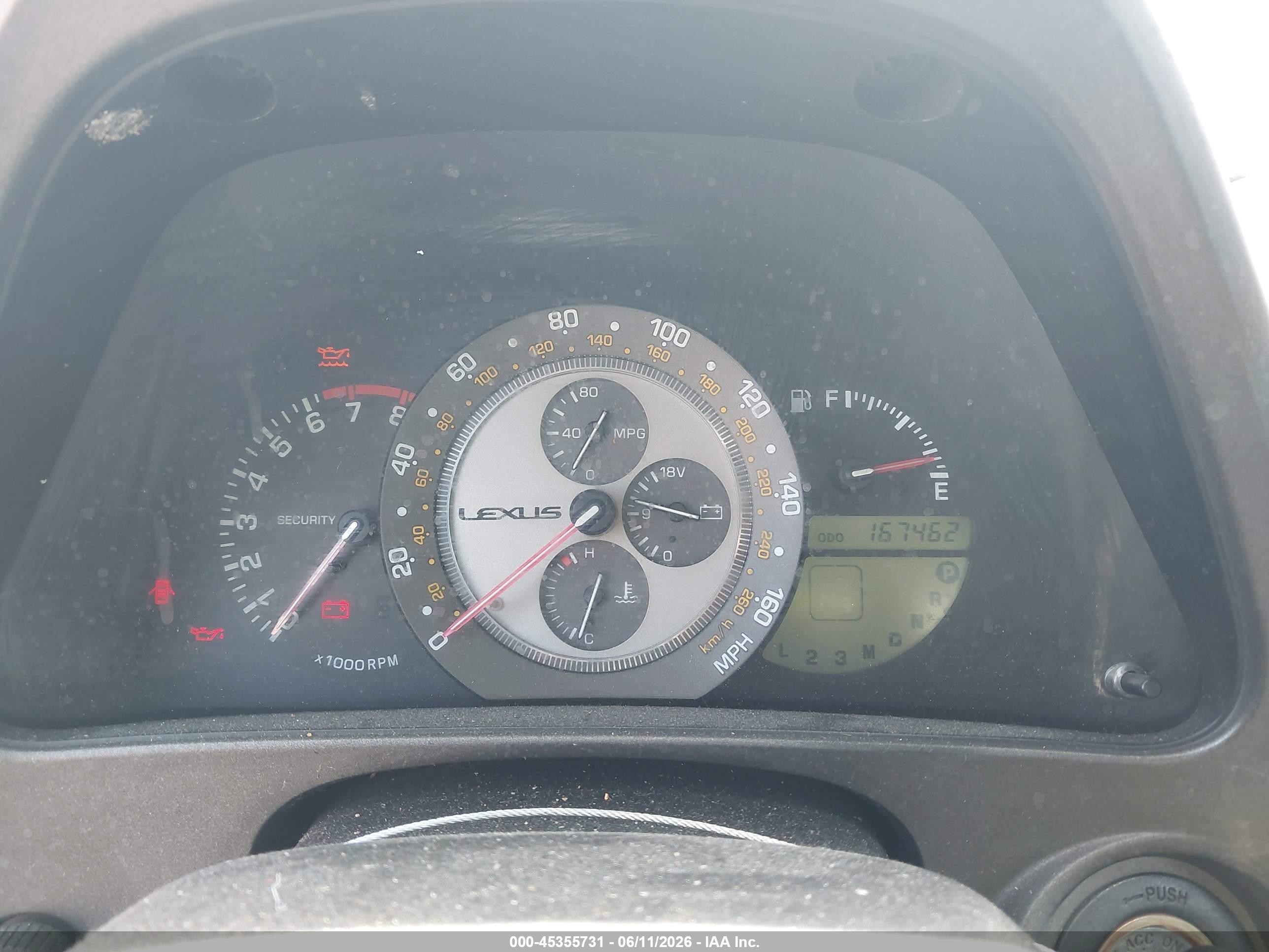 2001 Lexus Is 300   White vin: JTHBD182910029537