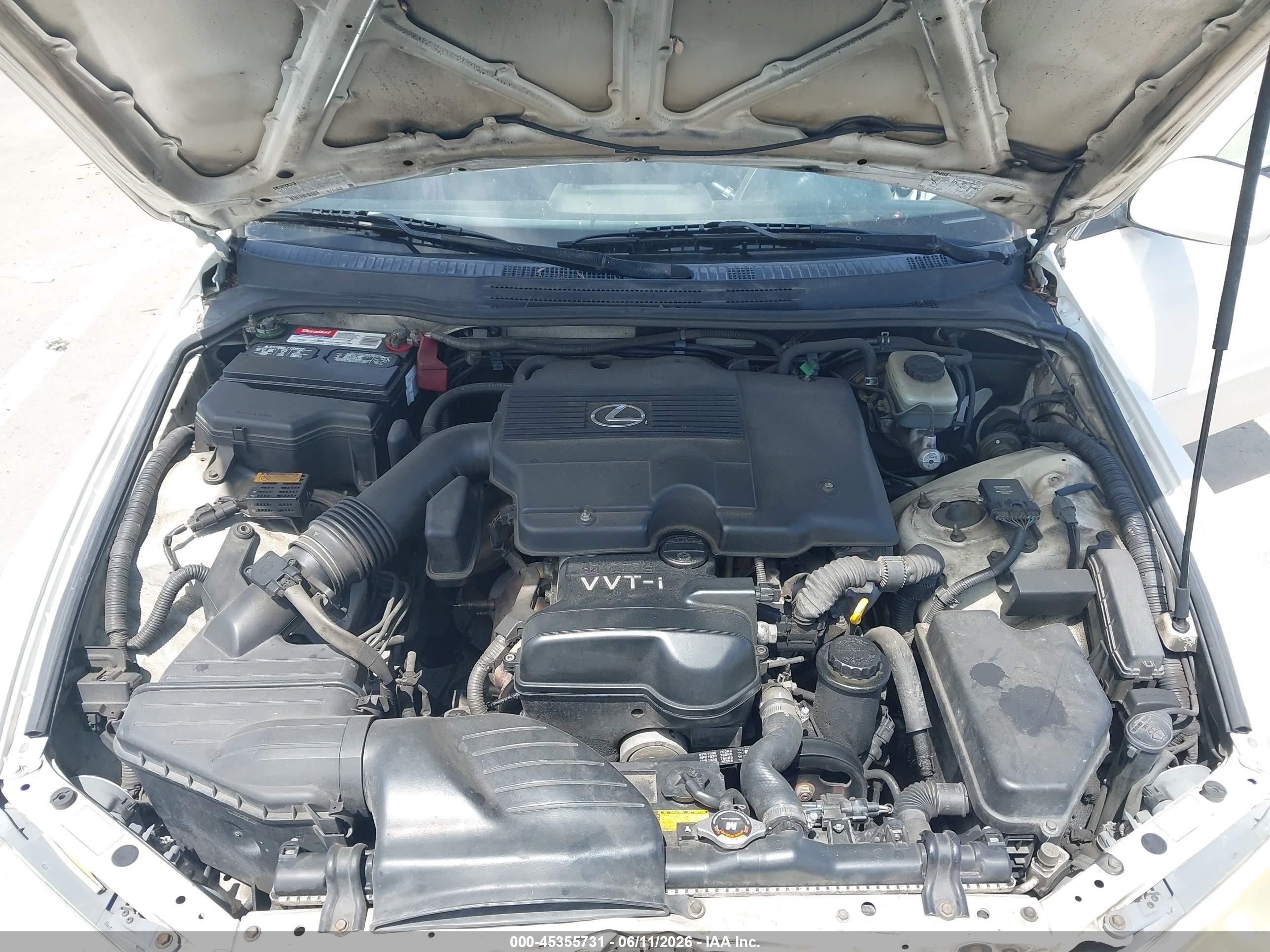 2001 Lexus Is 300   White vin: JTHBD182910029537