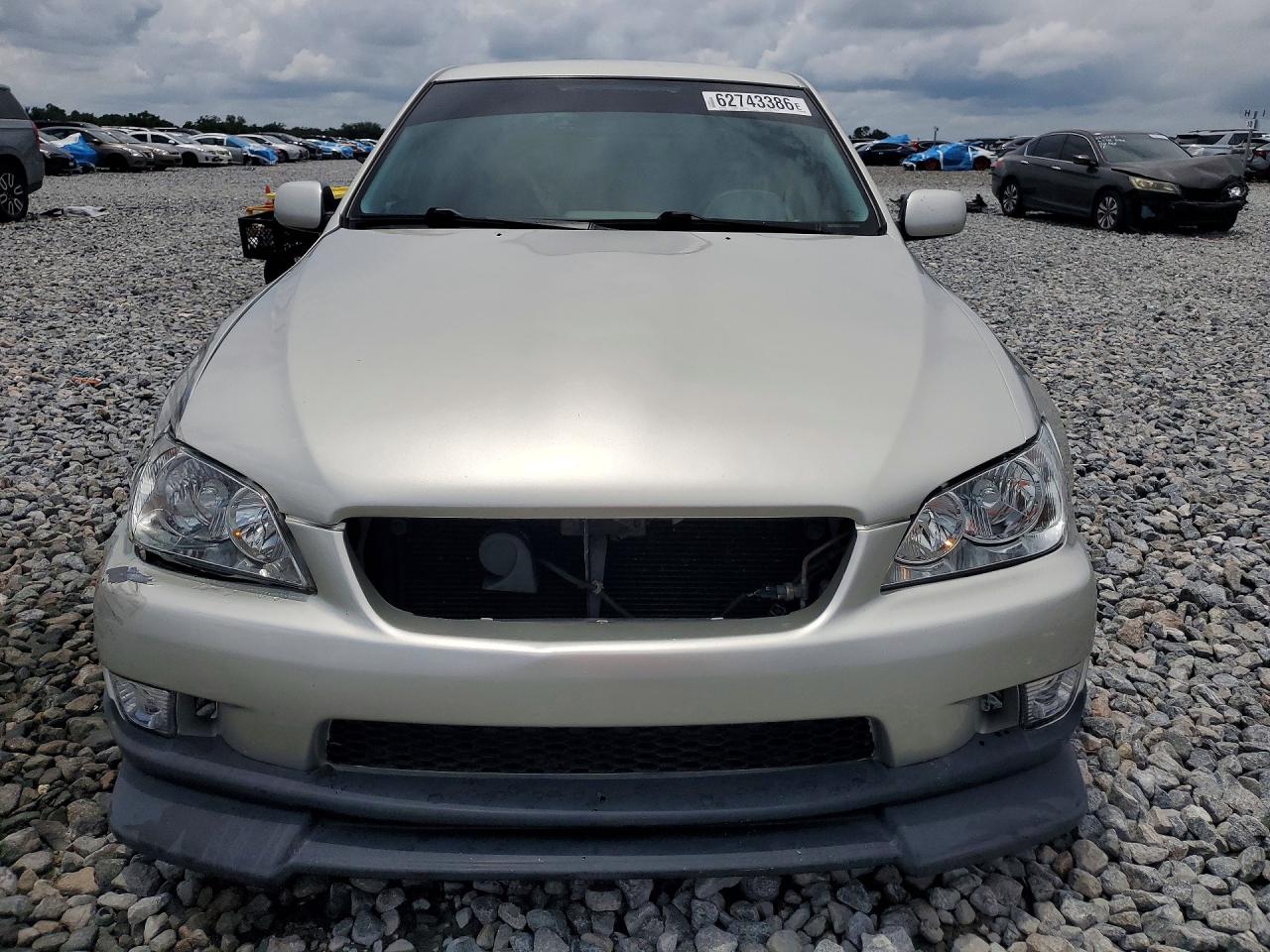 2001 Lexus Is 300 Silver vin: JTHBD182910030381