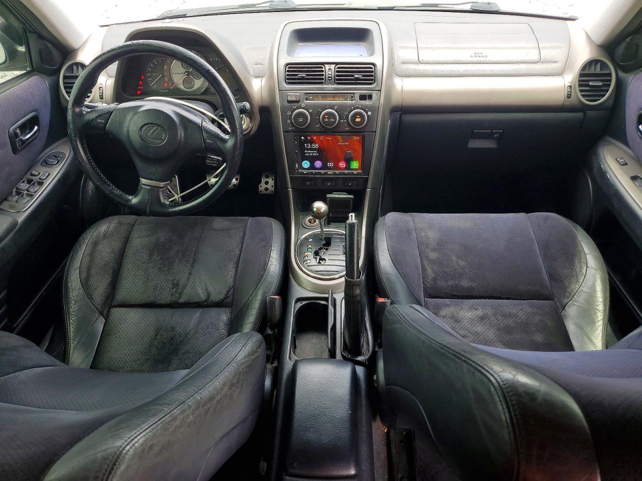 2001 Lexus Is 300 Silver vin: JTHBD182910030381