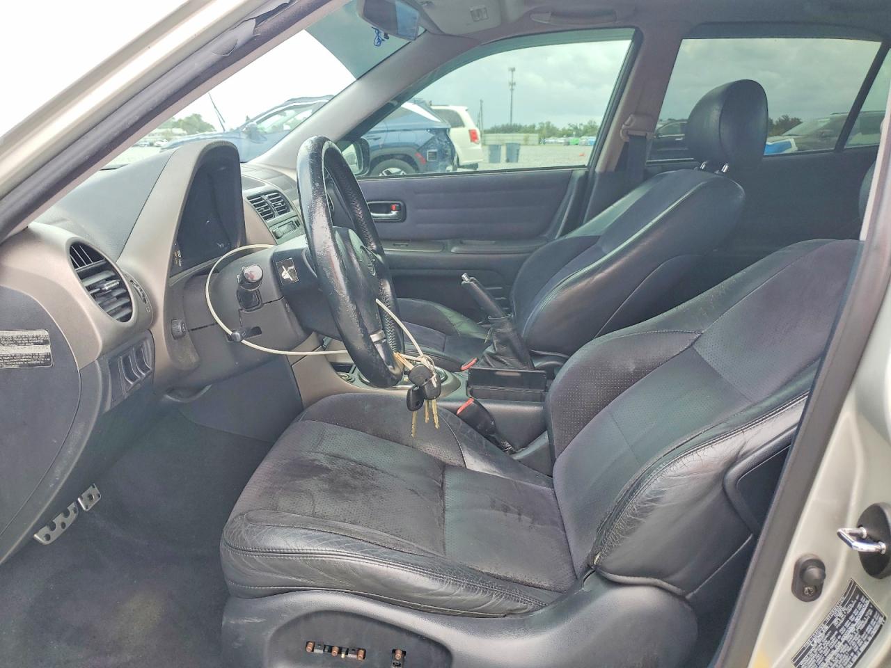 2001 Lexus Is 300 Silver vin: JTHBD182910030381