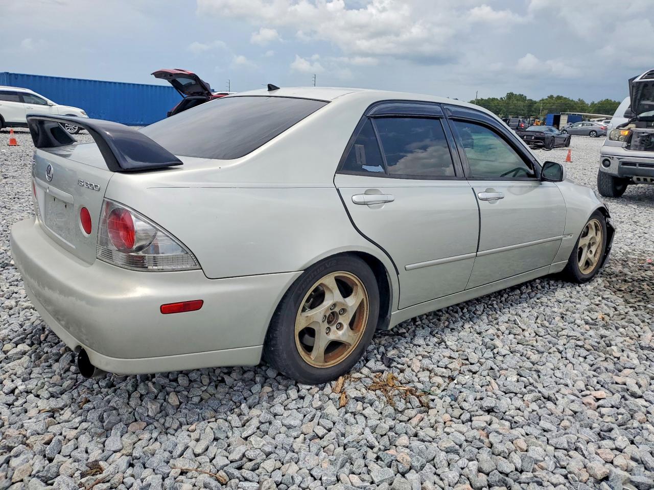 2001 Lexus Is 300 Silver vin: JTHBD182910030381