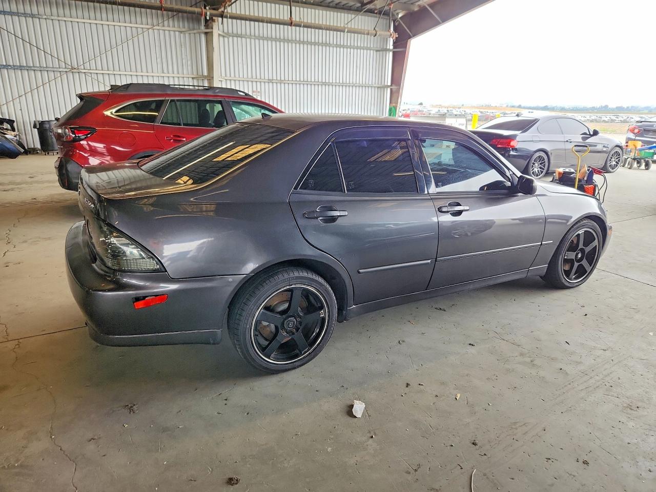 2001 Lexus Is 300 Gray vin: JTHBD182X10017218