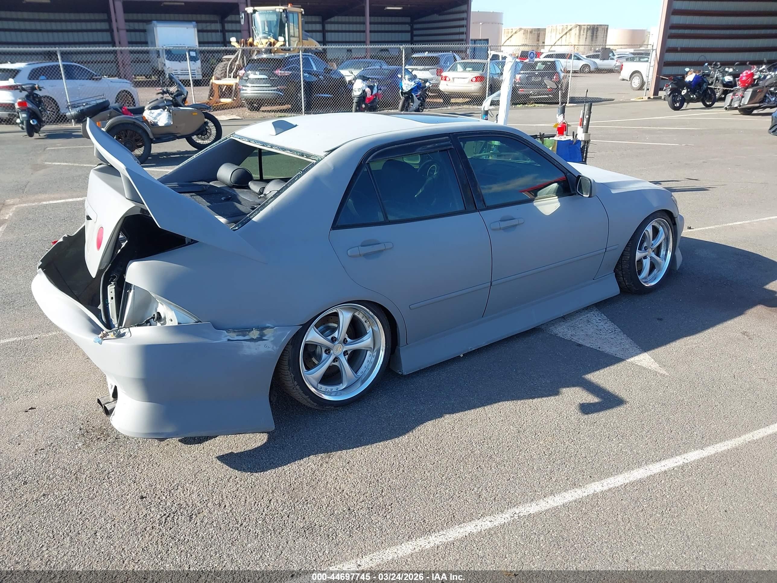 2001 Lexus Is 300 Gray vin: JTHBD182X10023486
