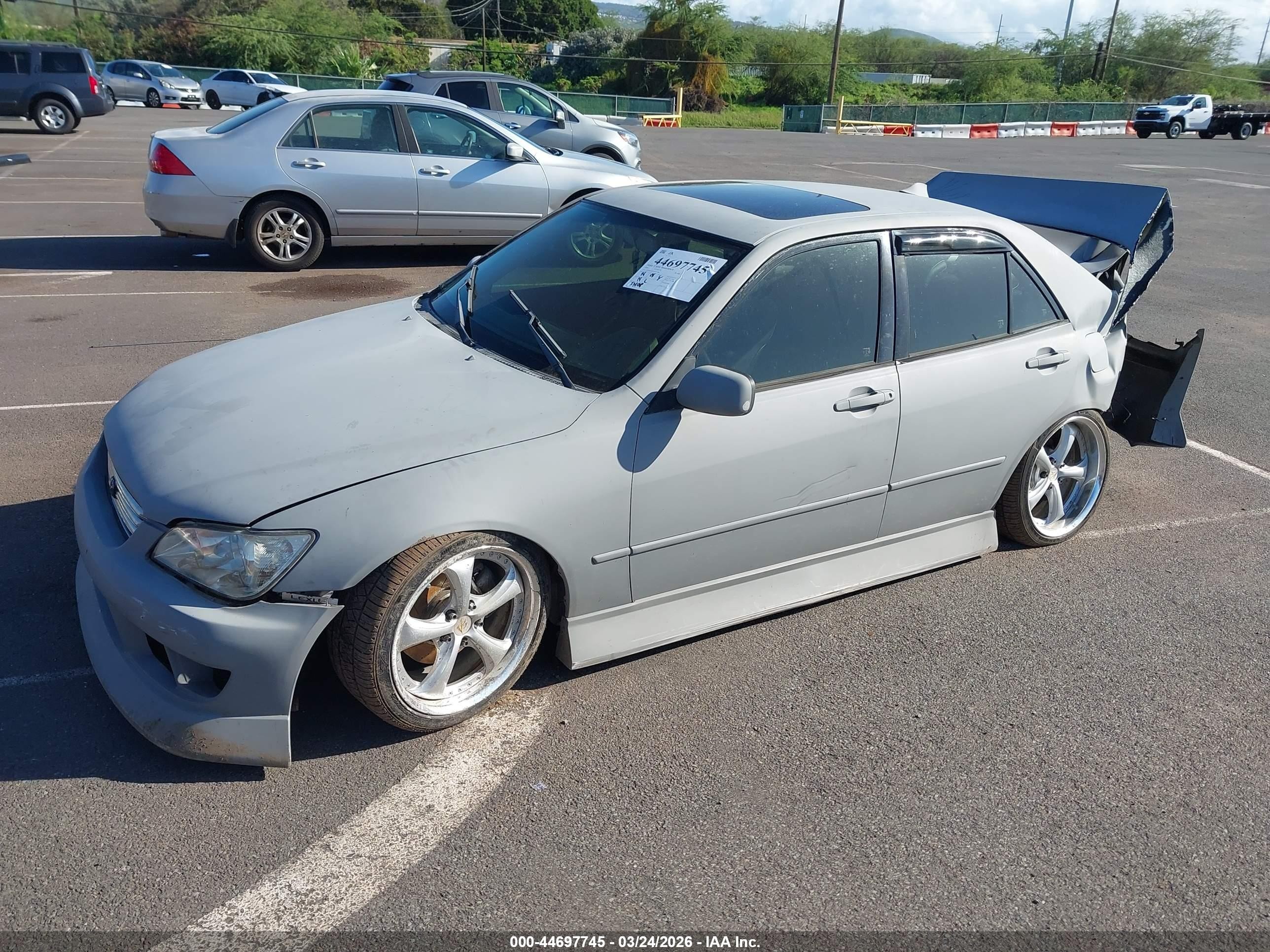2001 Lexus Is 300 Gray vin: JTHBD182X10023486