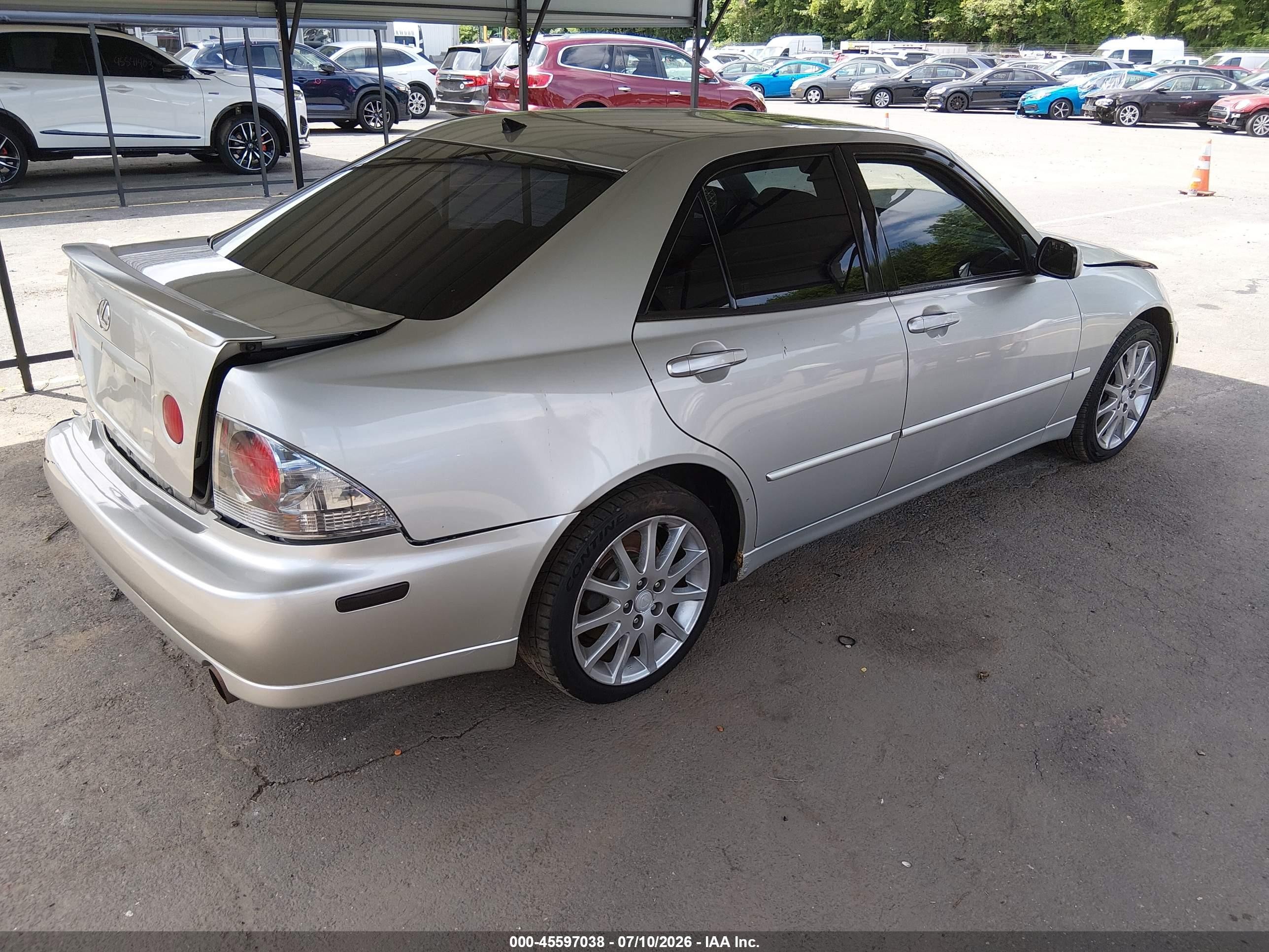 2004 Lexus Is 300   Silver vin: JTHBD192040081366