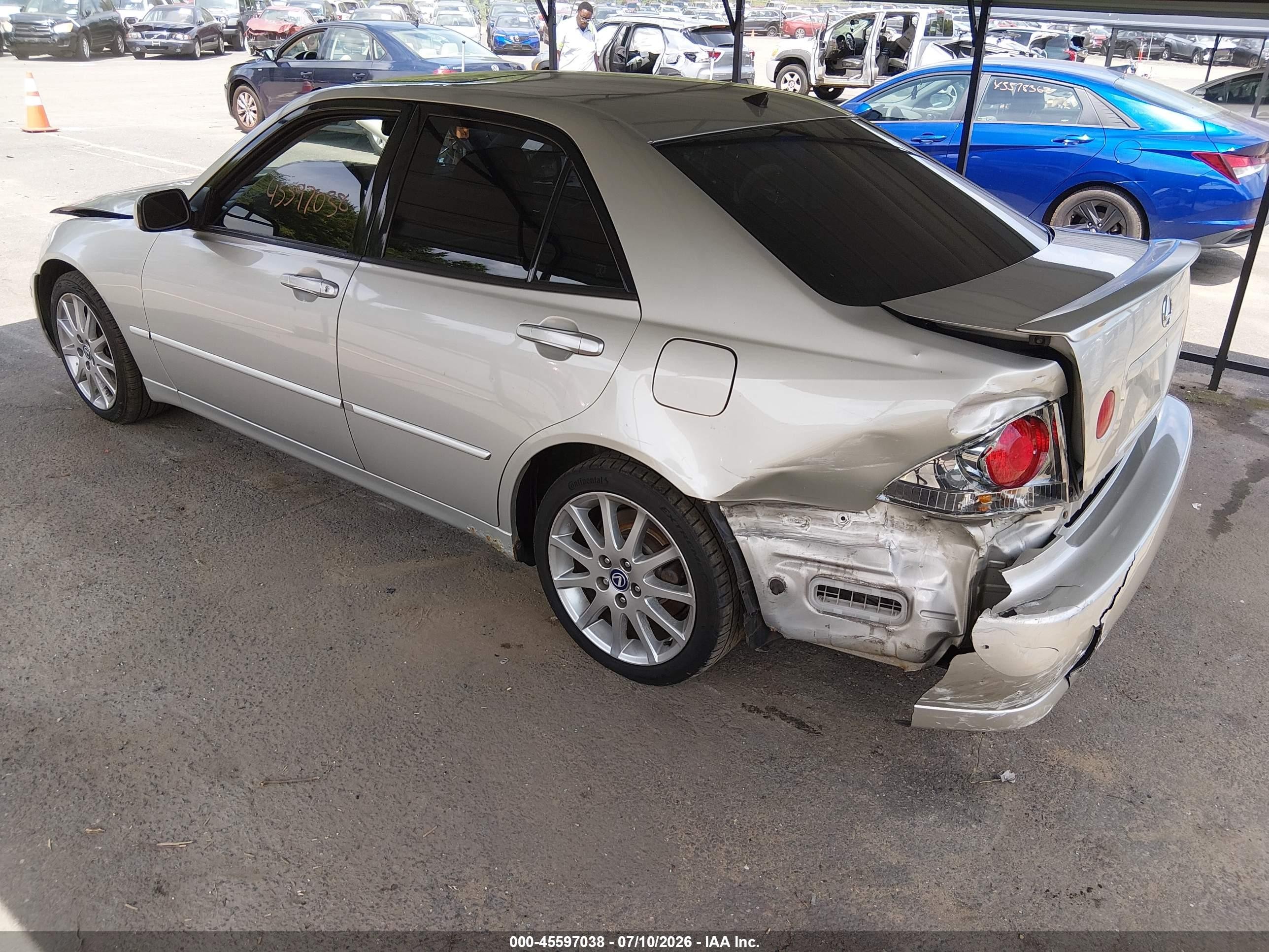 2004 Lexus Is 300   Silver vin: JTHBD192040081366