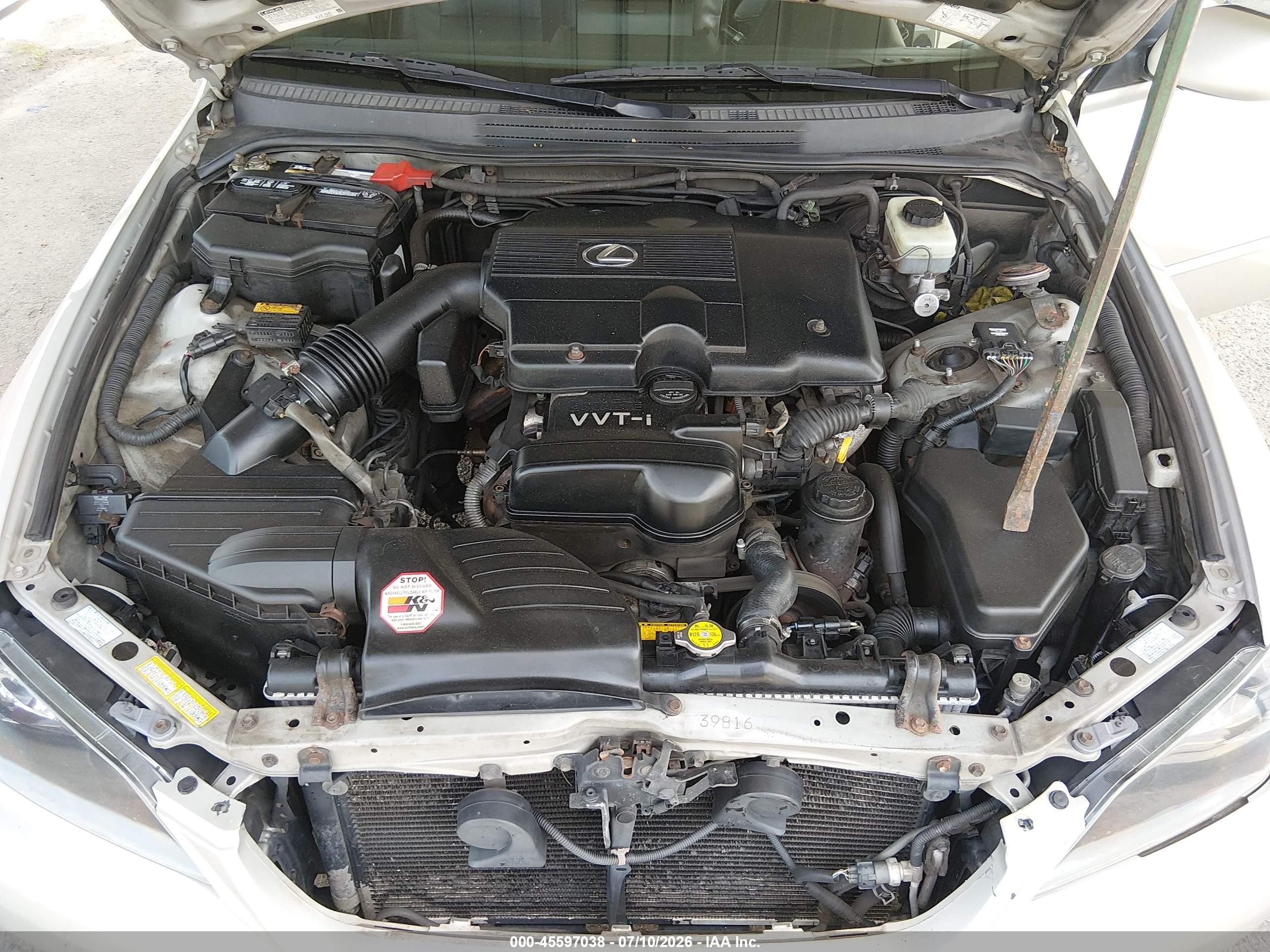 2004 Lexus Is 300   Silver vin: JTHBD192040081366