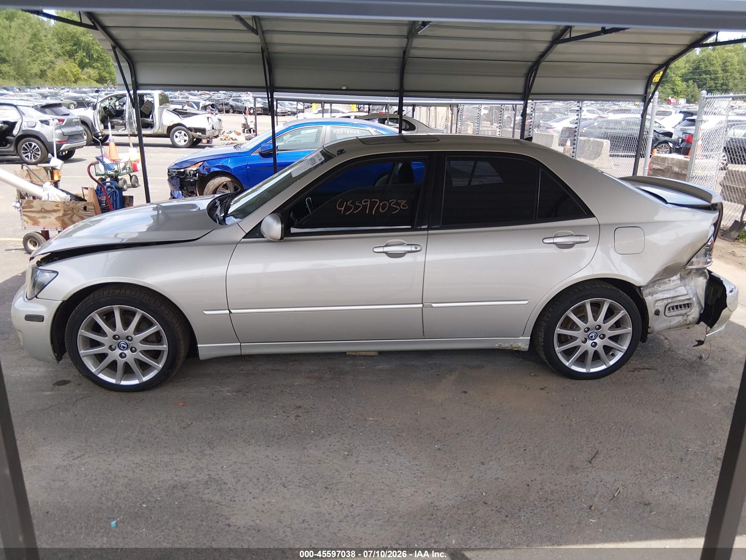 2004 Lexus Is 300   Silver vin: JTHBD192040081366