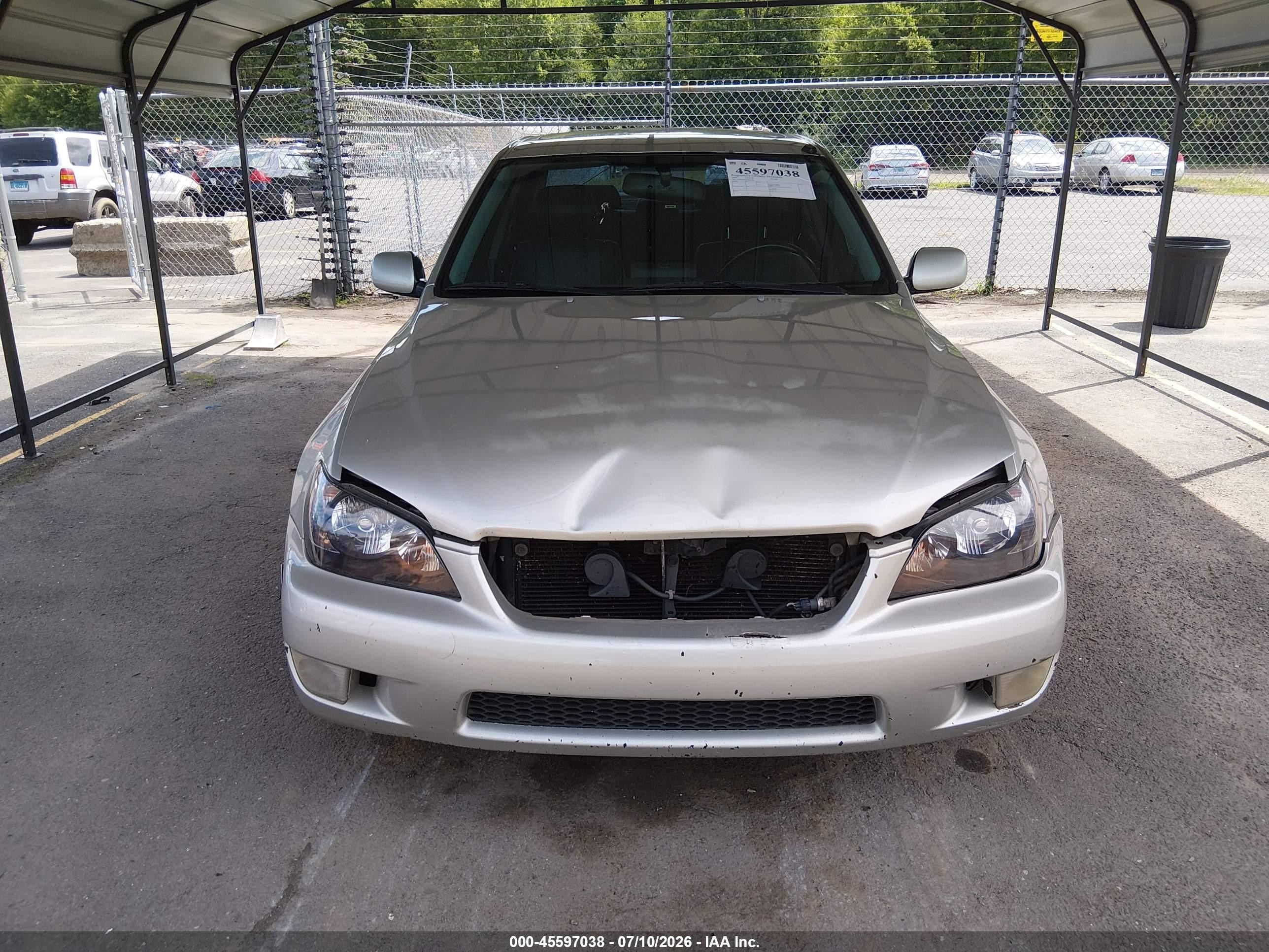 2004 Lexus Is 300   Silver vin: JTHBD192040081366