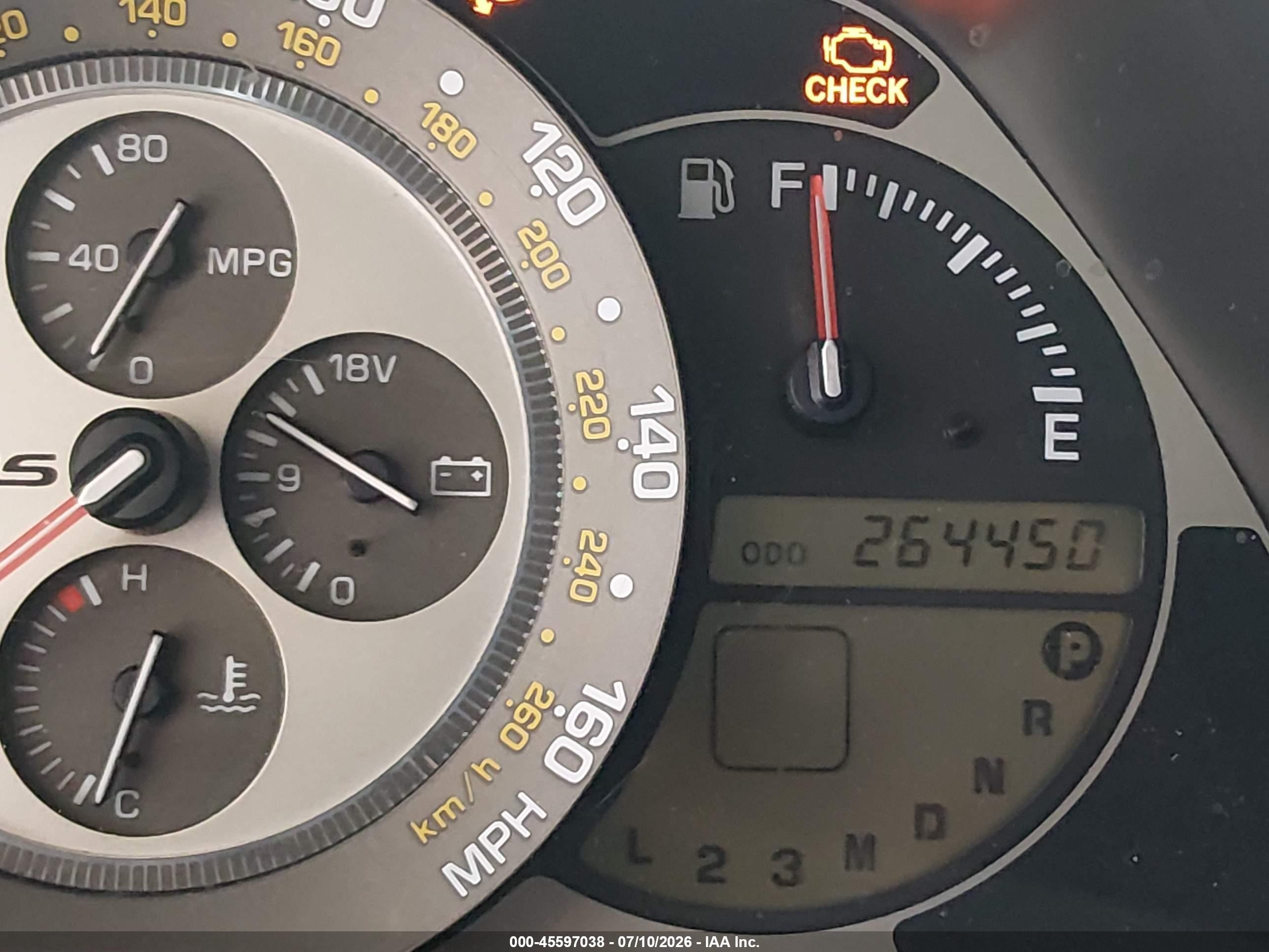 2004 Lexus Is 300   Silver vin: JTHBD192040081366