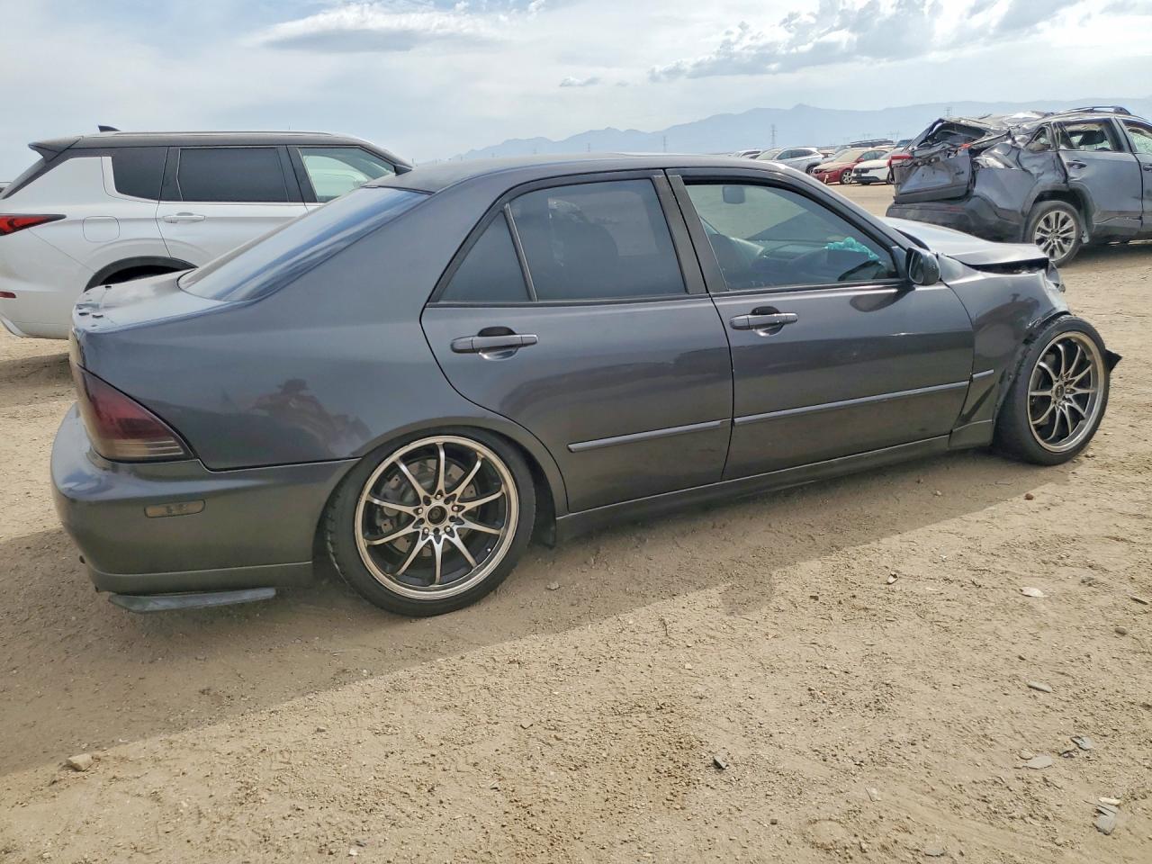 2004 Lexus Is 300 Charcoal vin: JTHBD192040084557