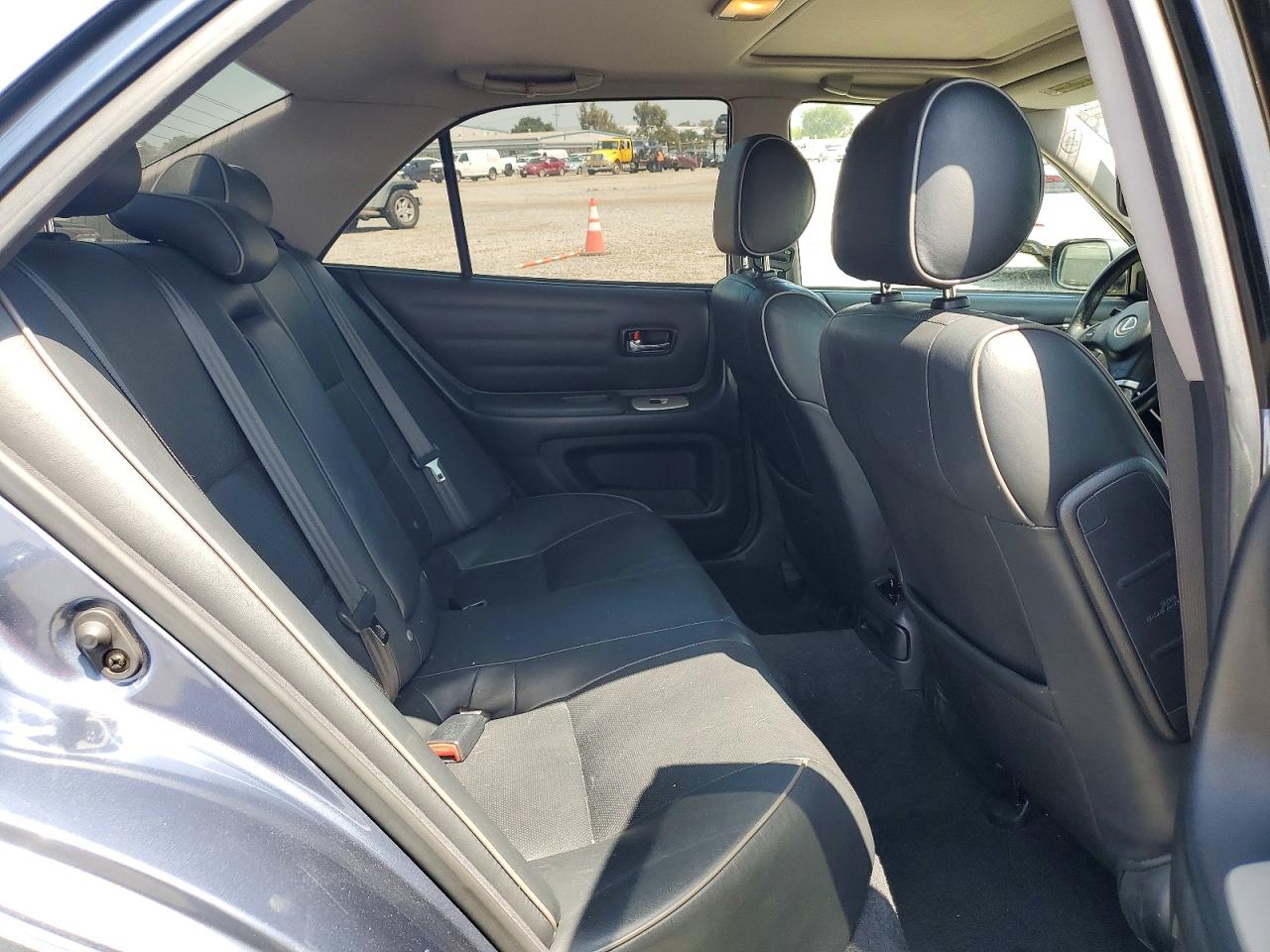 2005 Lexus Is 300 Gray vin: JTHBD192050096905