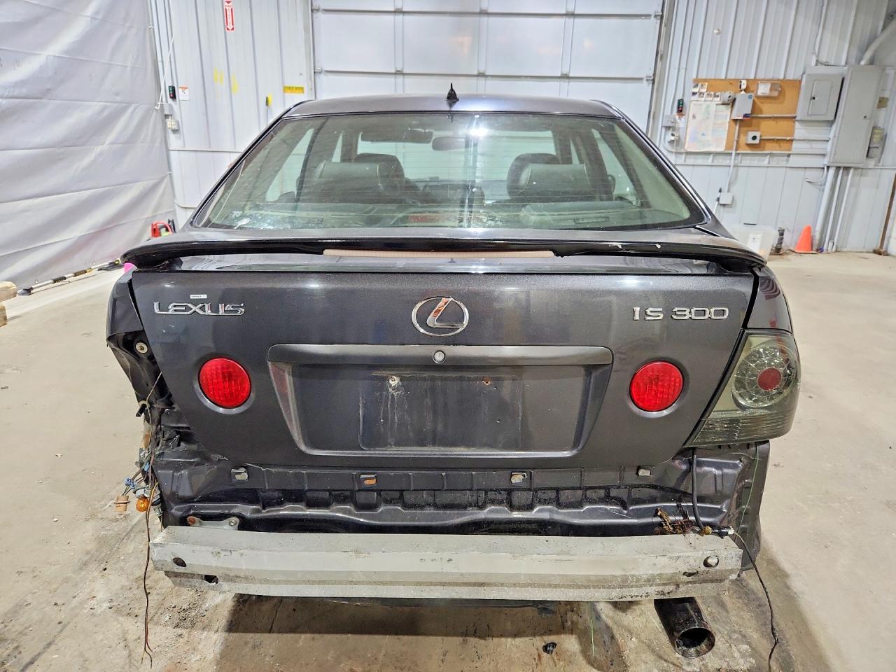 2002 Lexus Is 300 Charcoal vin: JTHBD192120042475