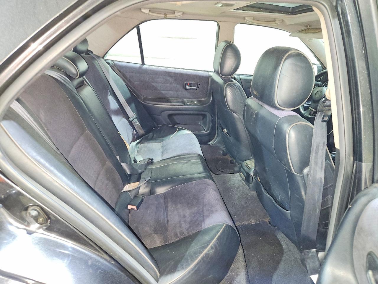 2002 Lexus Is 300 Charcoal vin: JTHBD192120042475