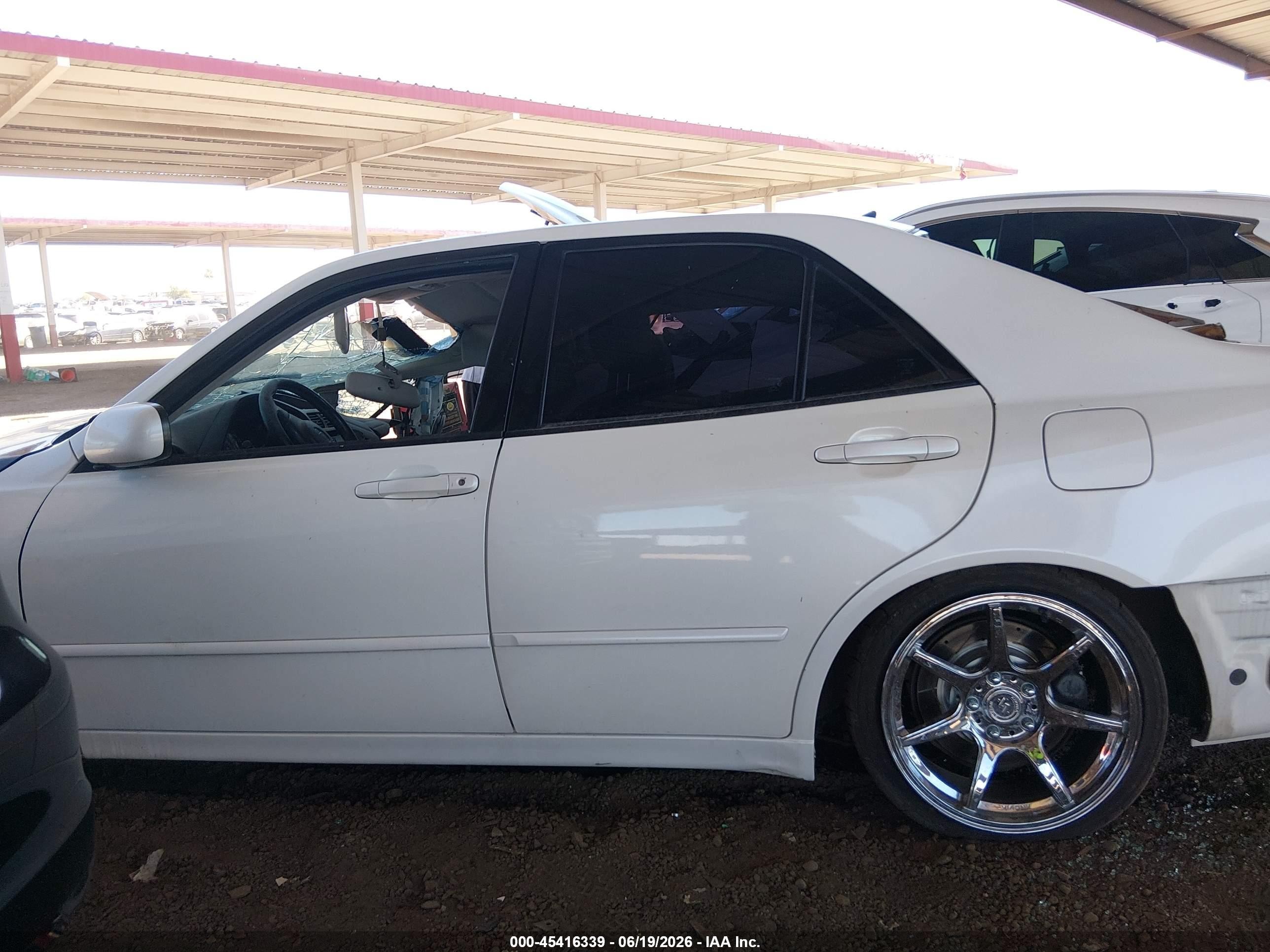 2002 Lexus Is 300 Base W/5-speed Manual White vin: JTHBD192120045196