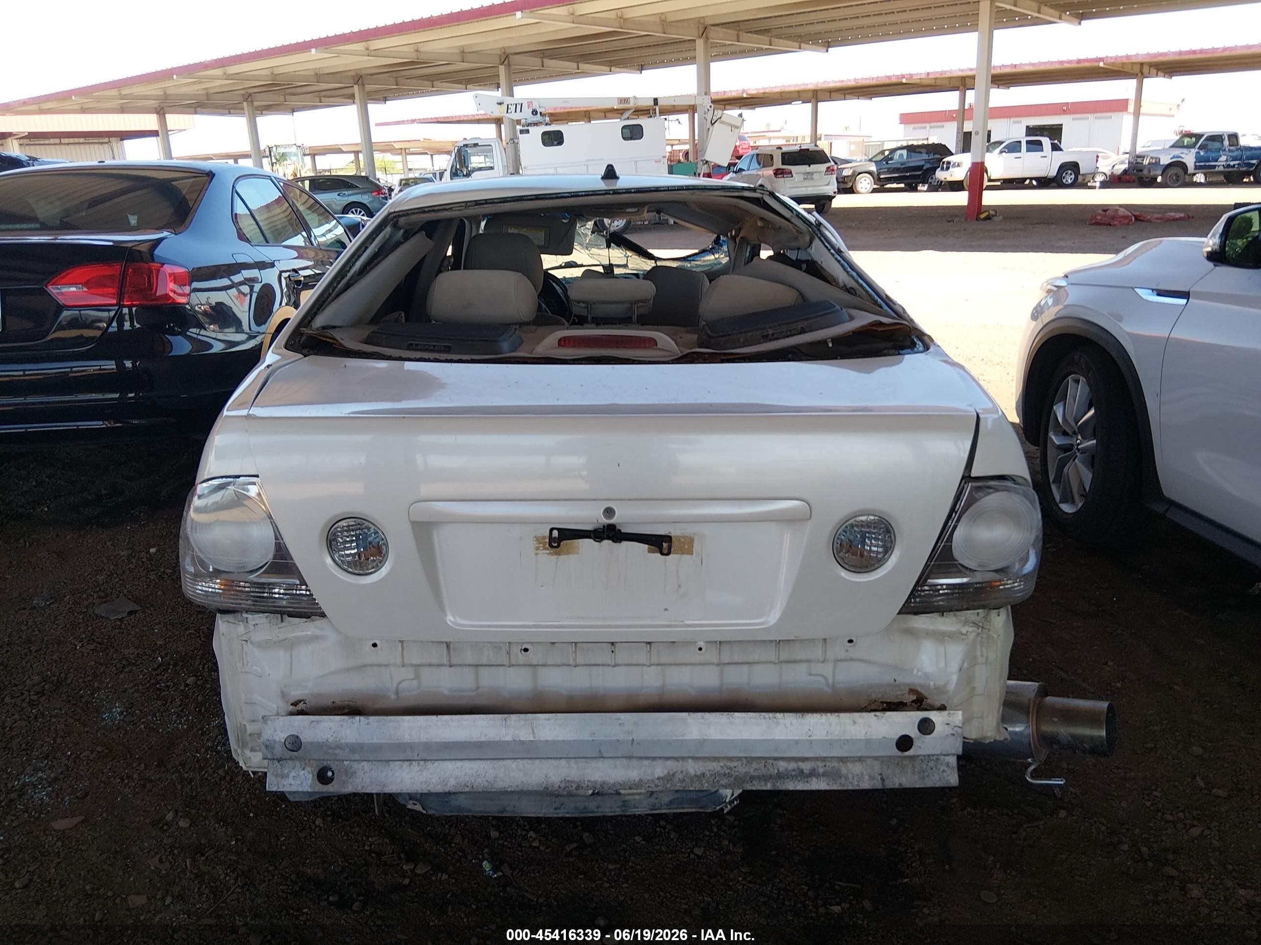 2002 Lexus Is 300 Base W/5-speed Manual White vin: JTHBD192120045196