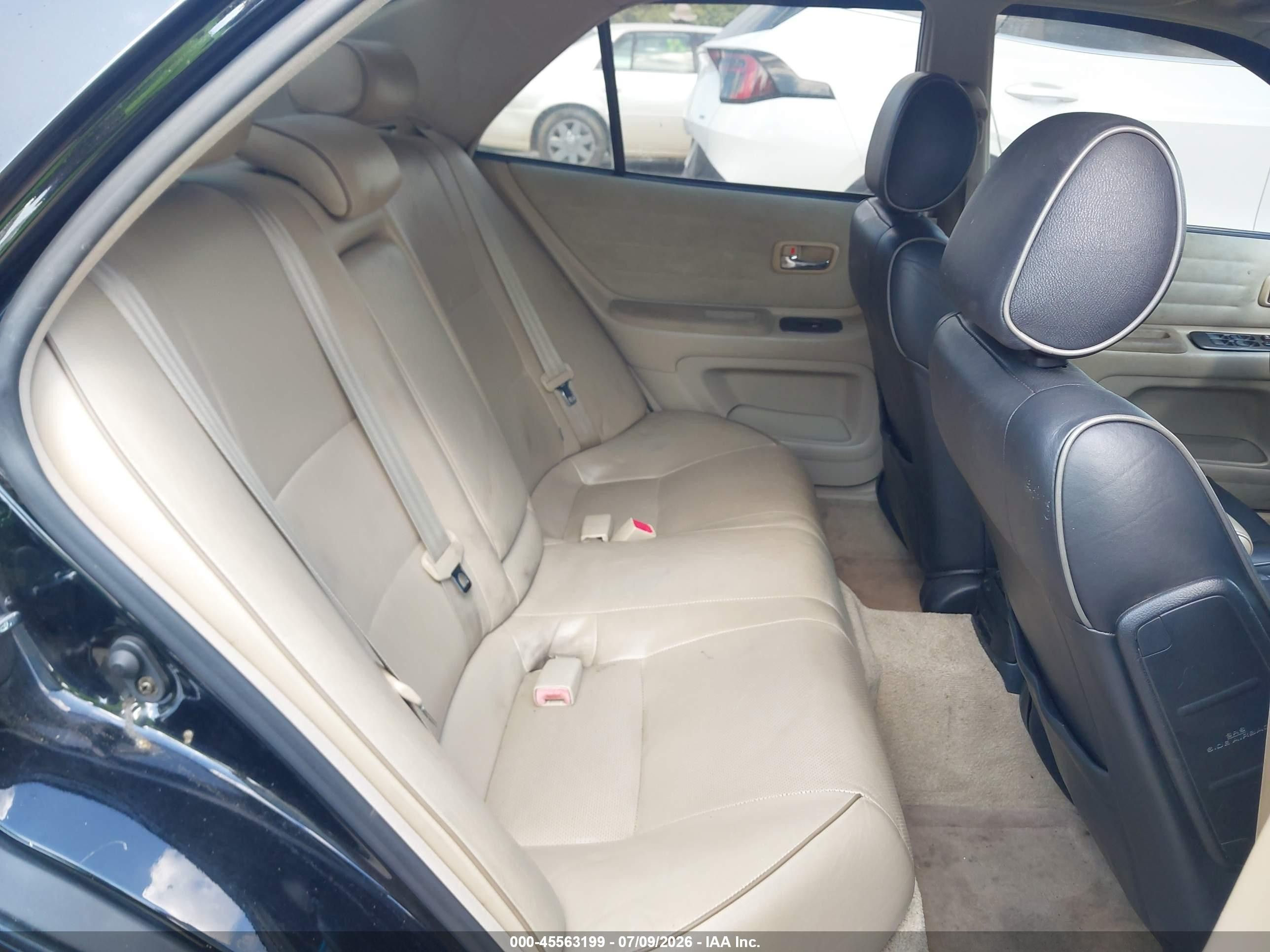 2002 Lexus Is 300 Black vin: JTHBD192120046008