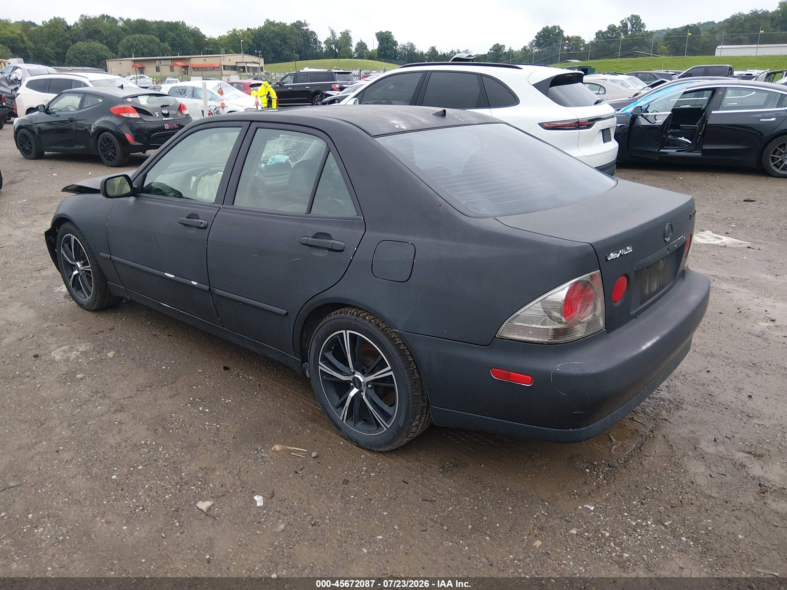 2002 Lexus Is 300   Black vin: JTHBD192120052617