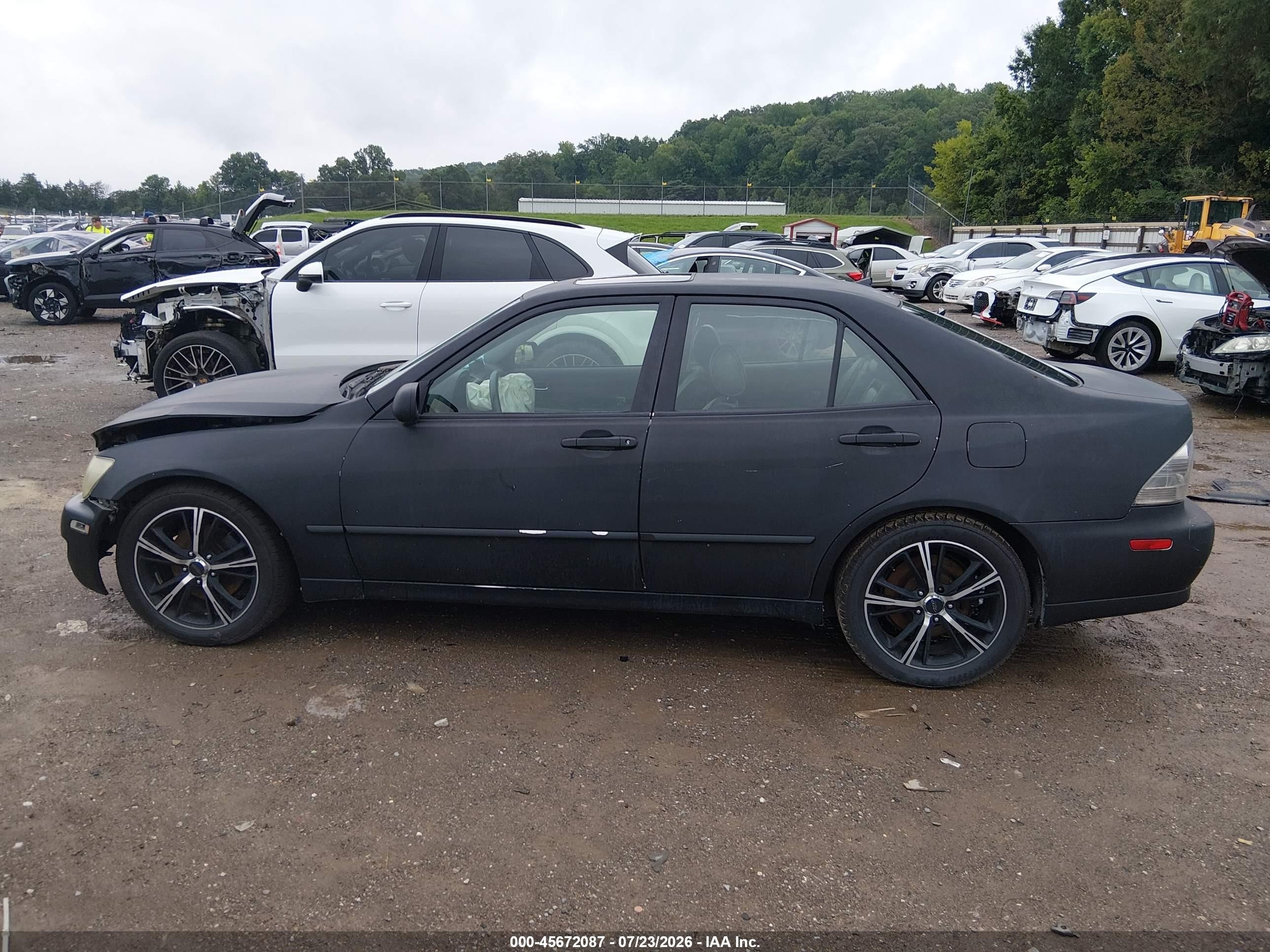 2002 Lexus Is 300   Black vin: JTHBD192120052617