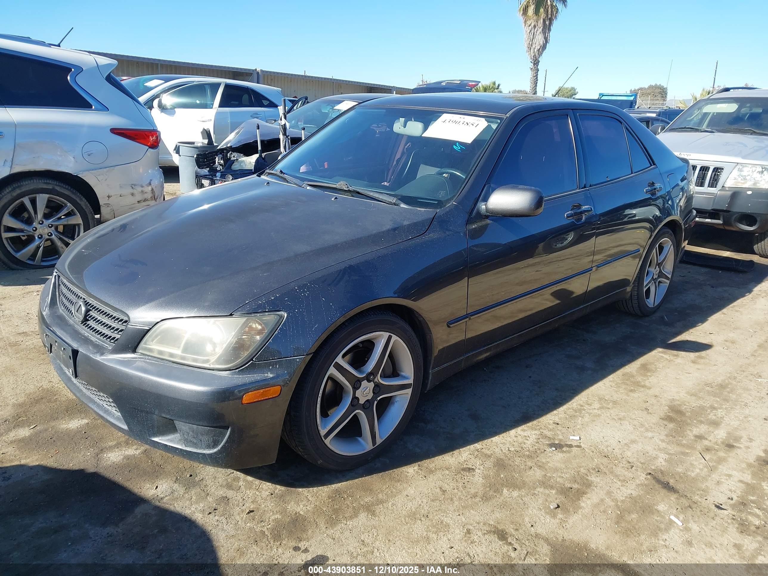 2003 Lexus Is 300   Gray vin: JTHBD192130073615