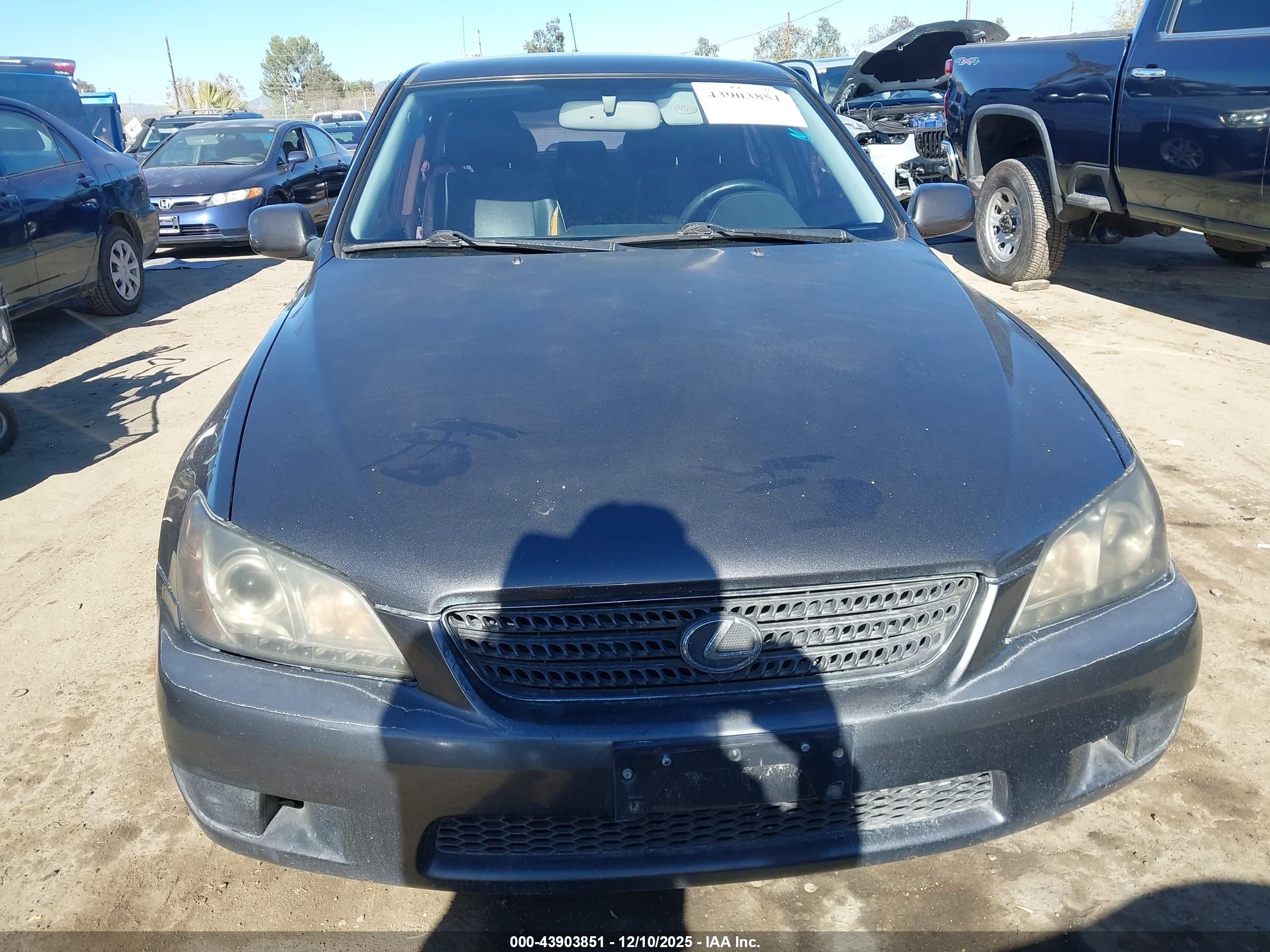 2003 Lexus Is 300   Gray vin: JTHBD192130073615