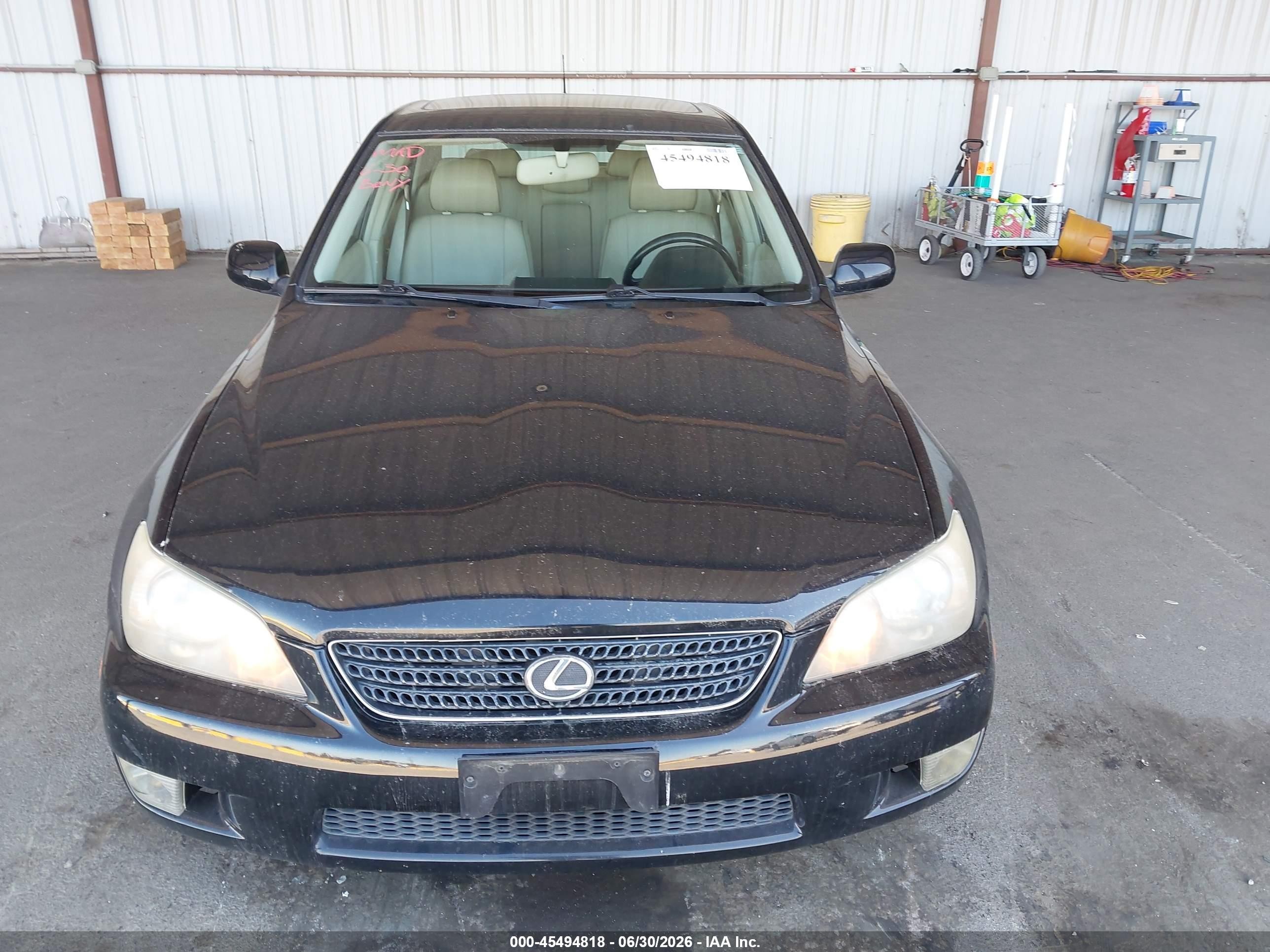 2005 Lexus Is 300   Черный vin: JTHBD192150100038
