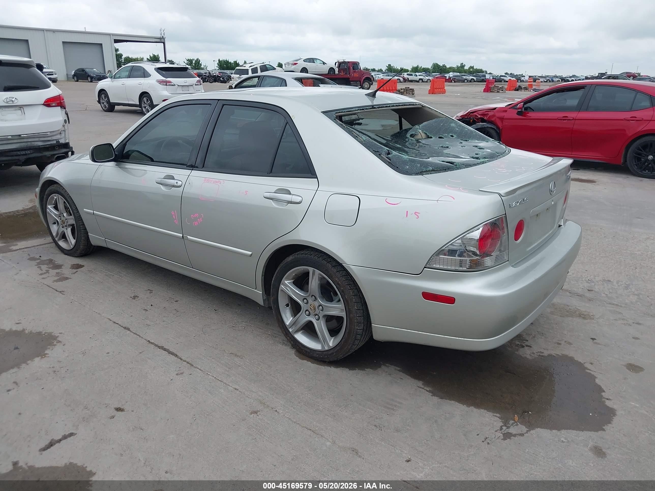 2003 Lexus Is 300   Beige vin: JTHBD192230080069