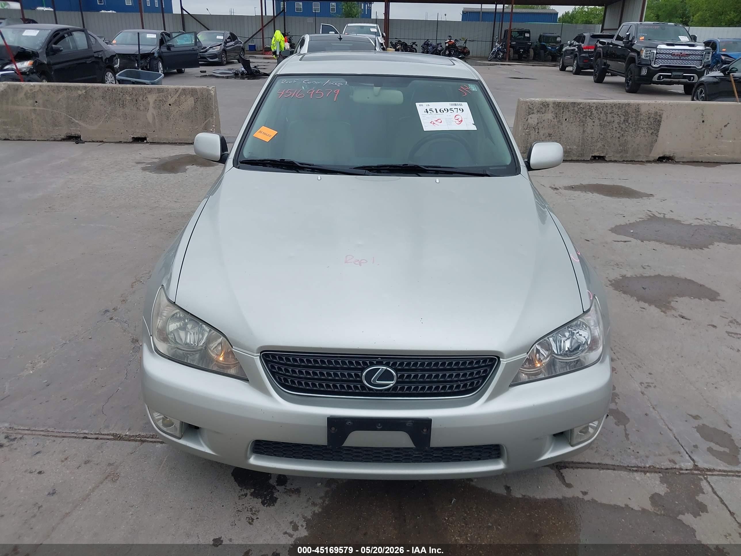 2003 Lexus Is 300   Beige vin: JTHBD192230080069