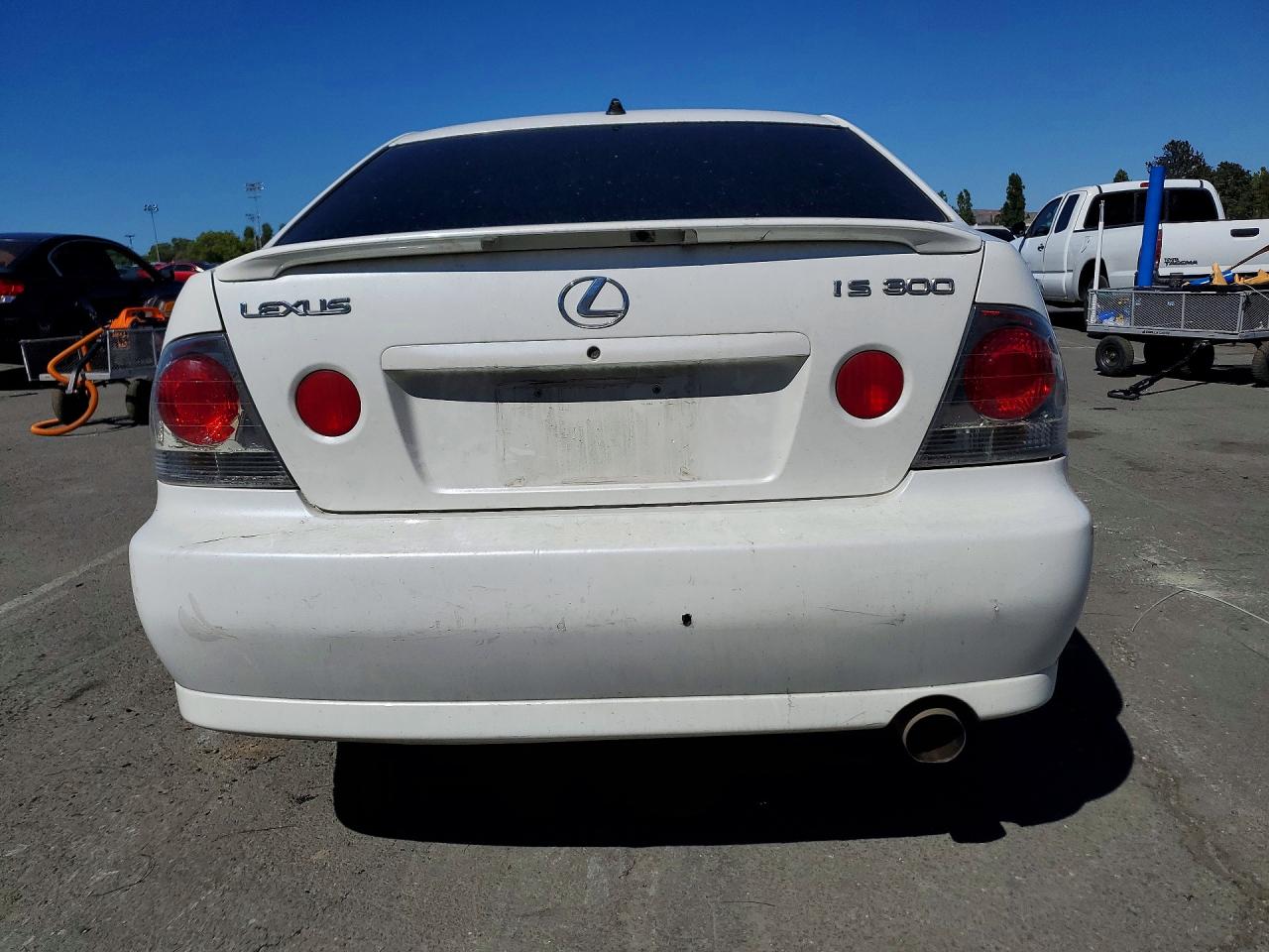 2004 Lexus Is 300 White vin: JTHBD192240082003