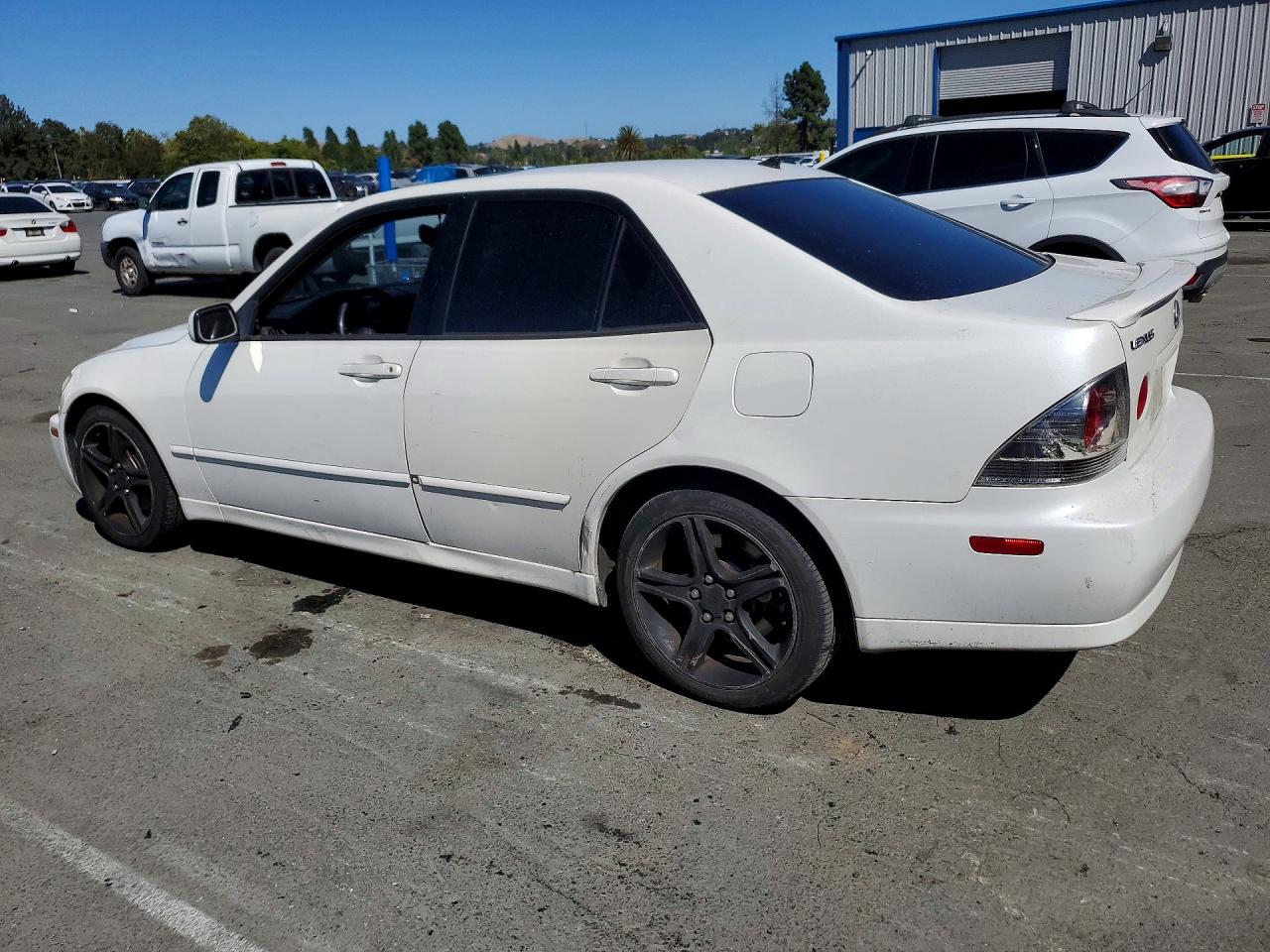 2004 Lexus Is 300 White vin: JTHBD192240082003