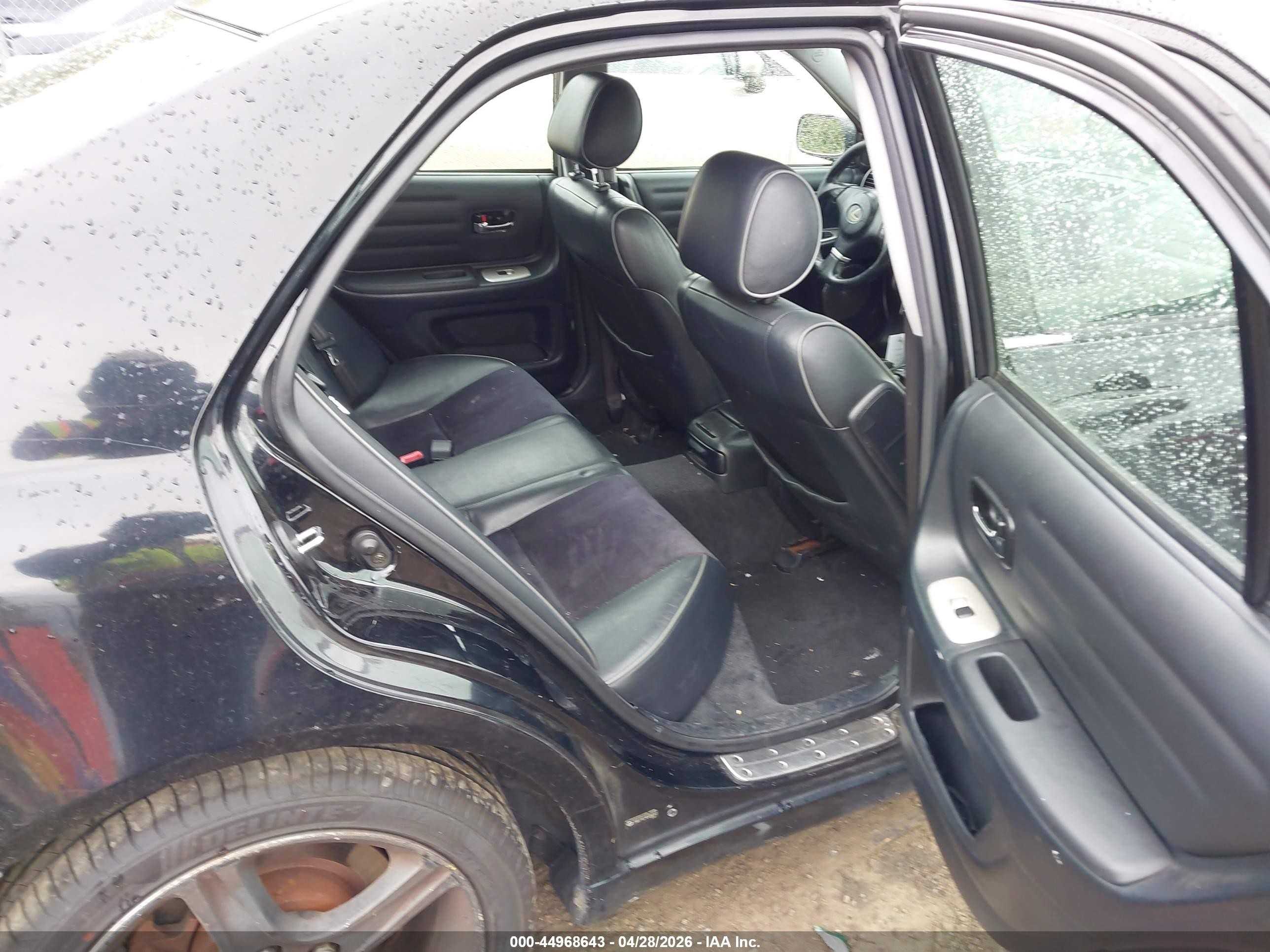 2004 Lexus Is 300   Черный vin: JTHBD192240084043