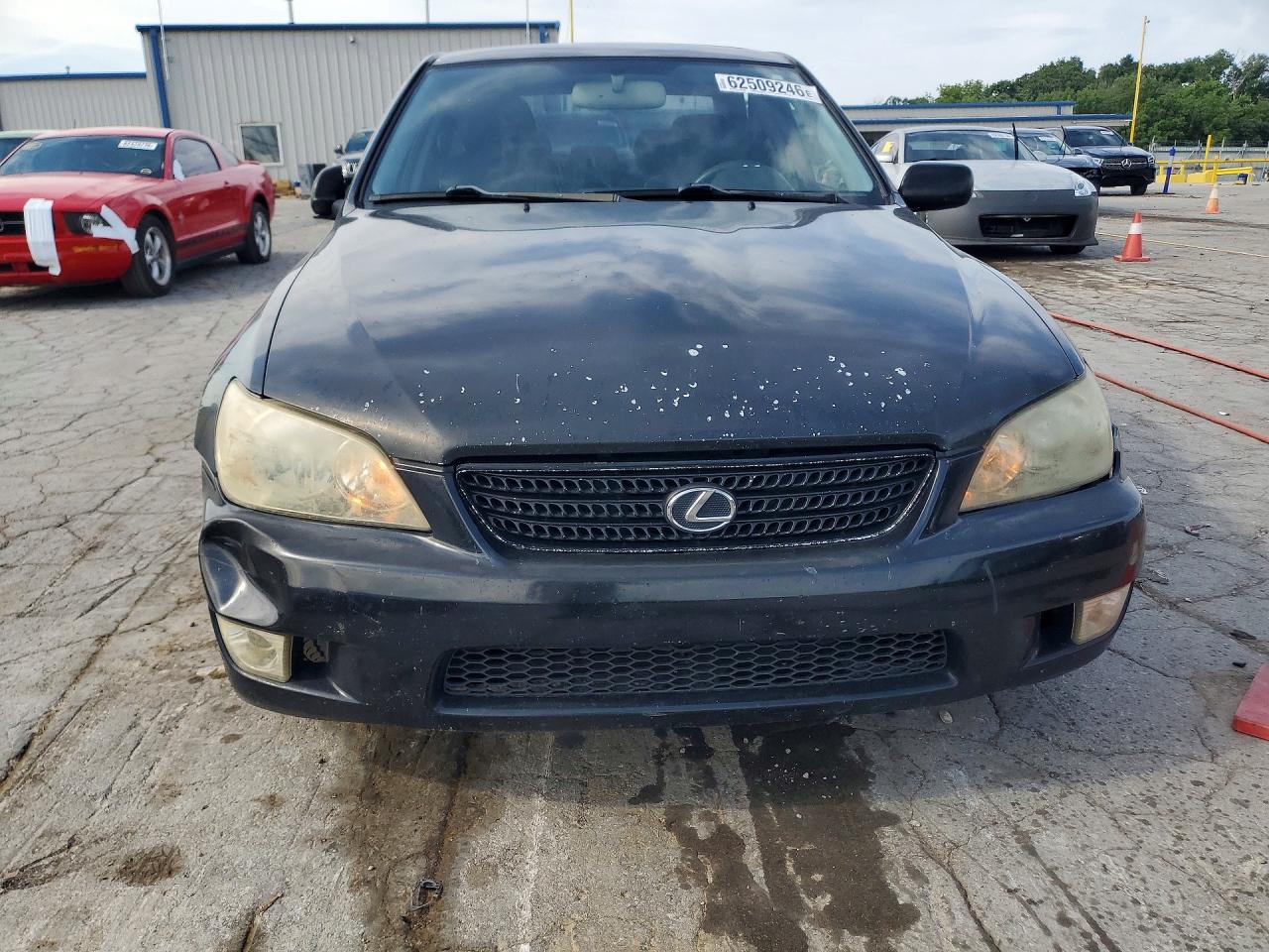 2002 Lexus Is 300 Base Черный vin: JTHBD192320047533